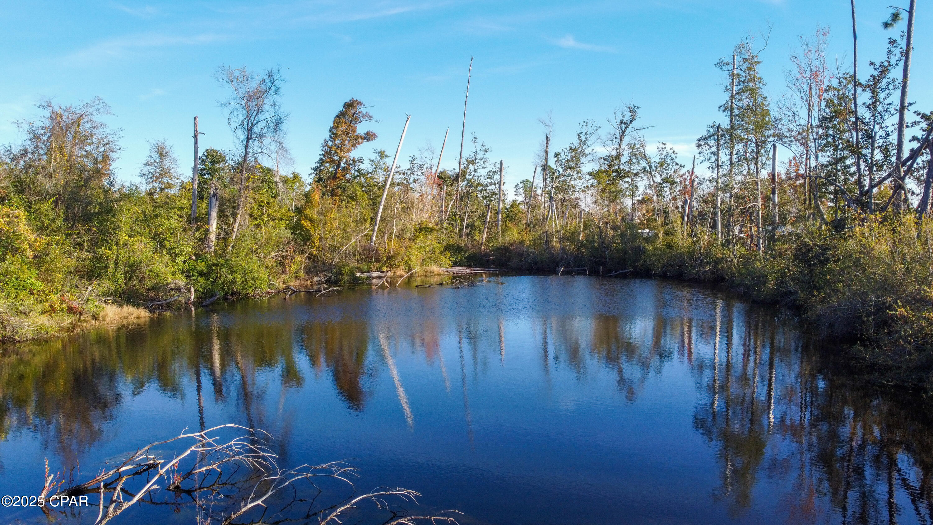 Image 8 For 5027 Bay Head Road