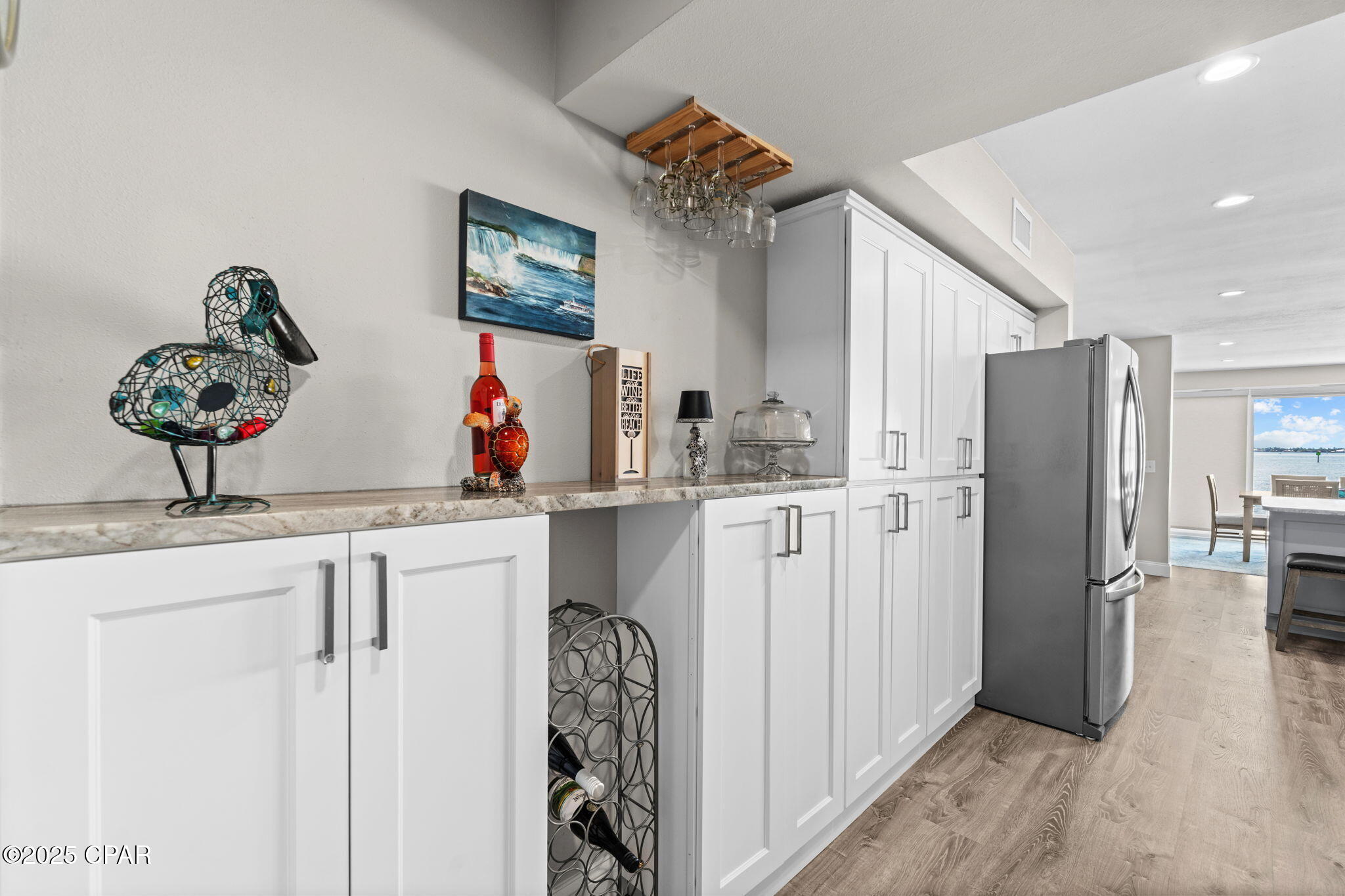 Image 12 For 425 Bayshore Drive 11