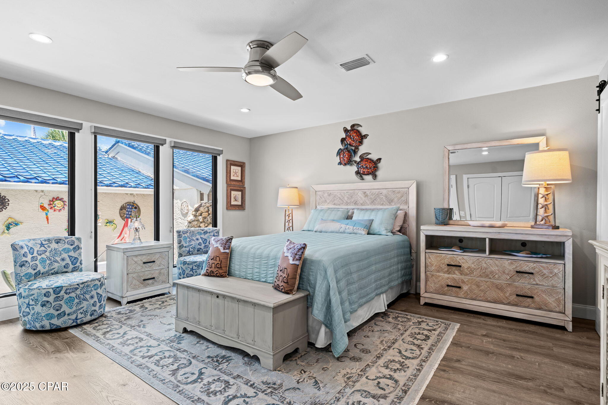 Listing photo id 23 for 425 Bayshore Drive 11