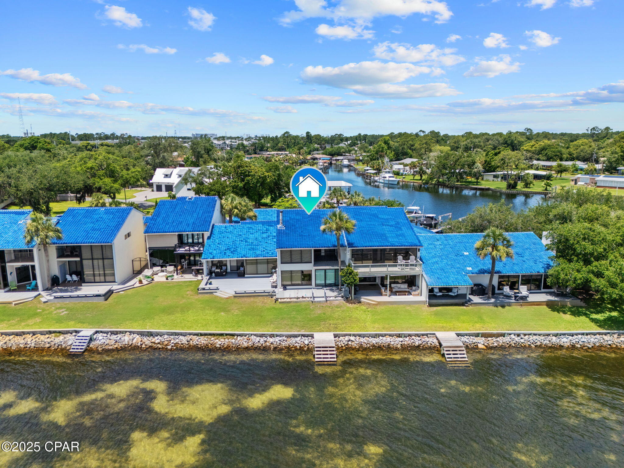 Listing photo id 46 for 425 Bayshore Drive 11