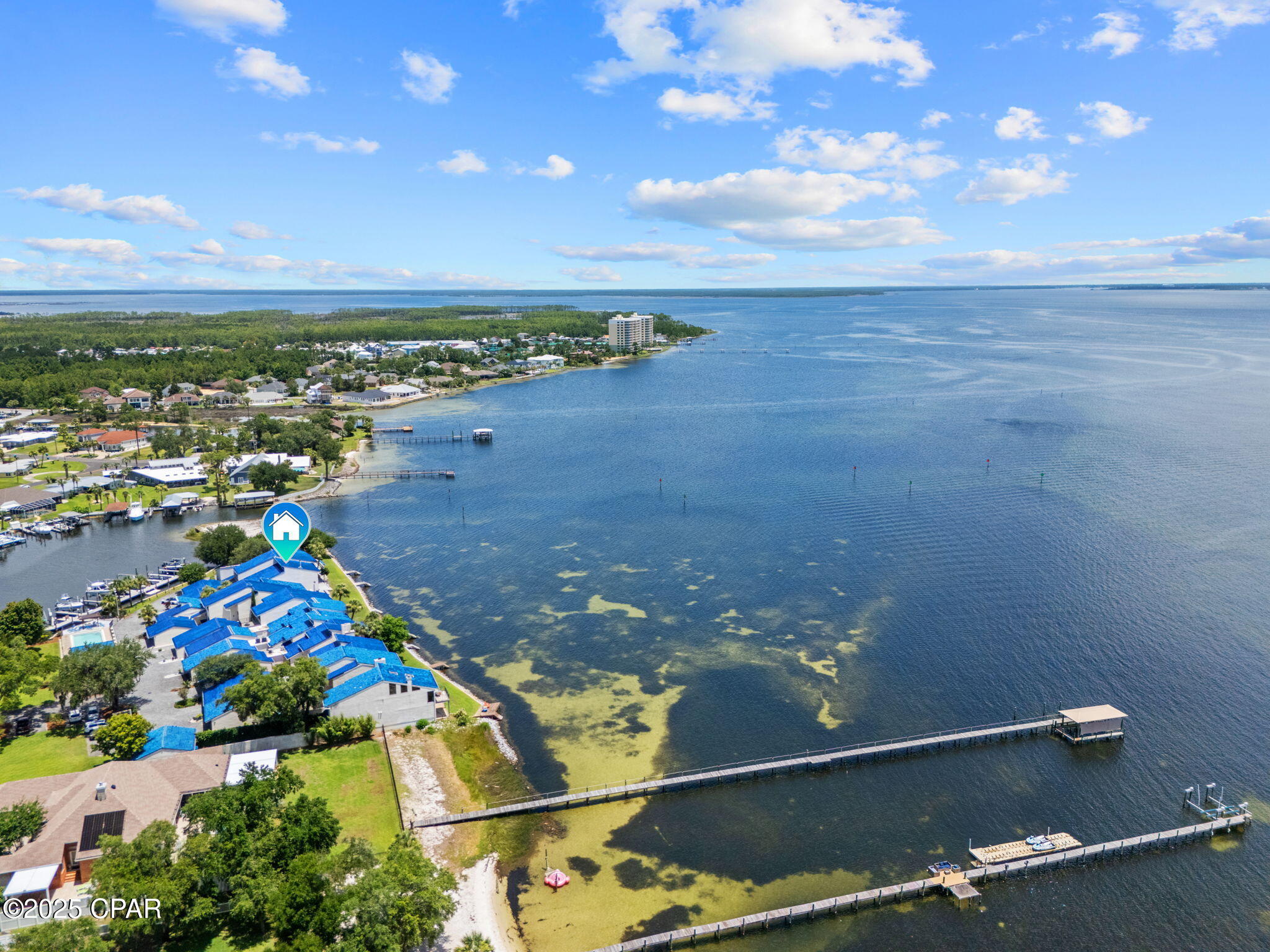 Listing photo id 48 for 425 Bayshore Drive 11