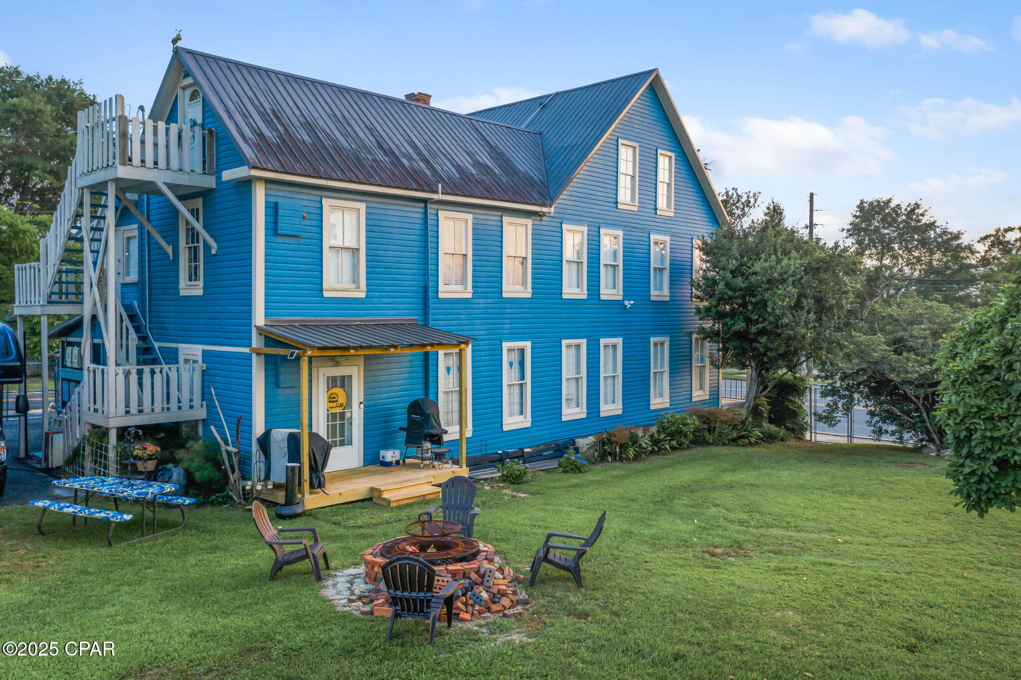 Image 39 For 1748 Georgia Street