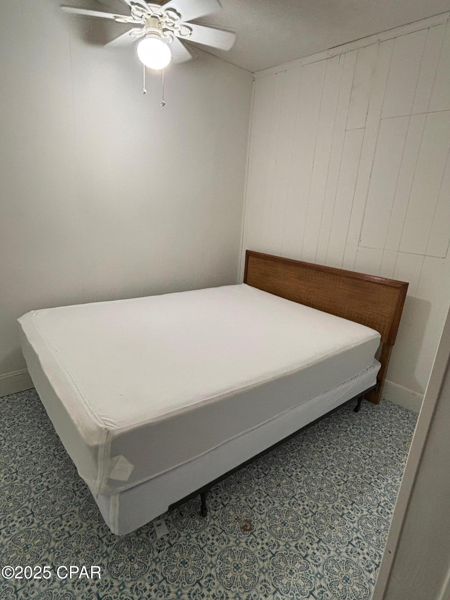 Image 16 For 3924 Vicar Street