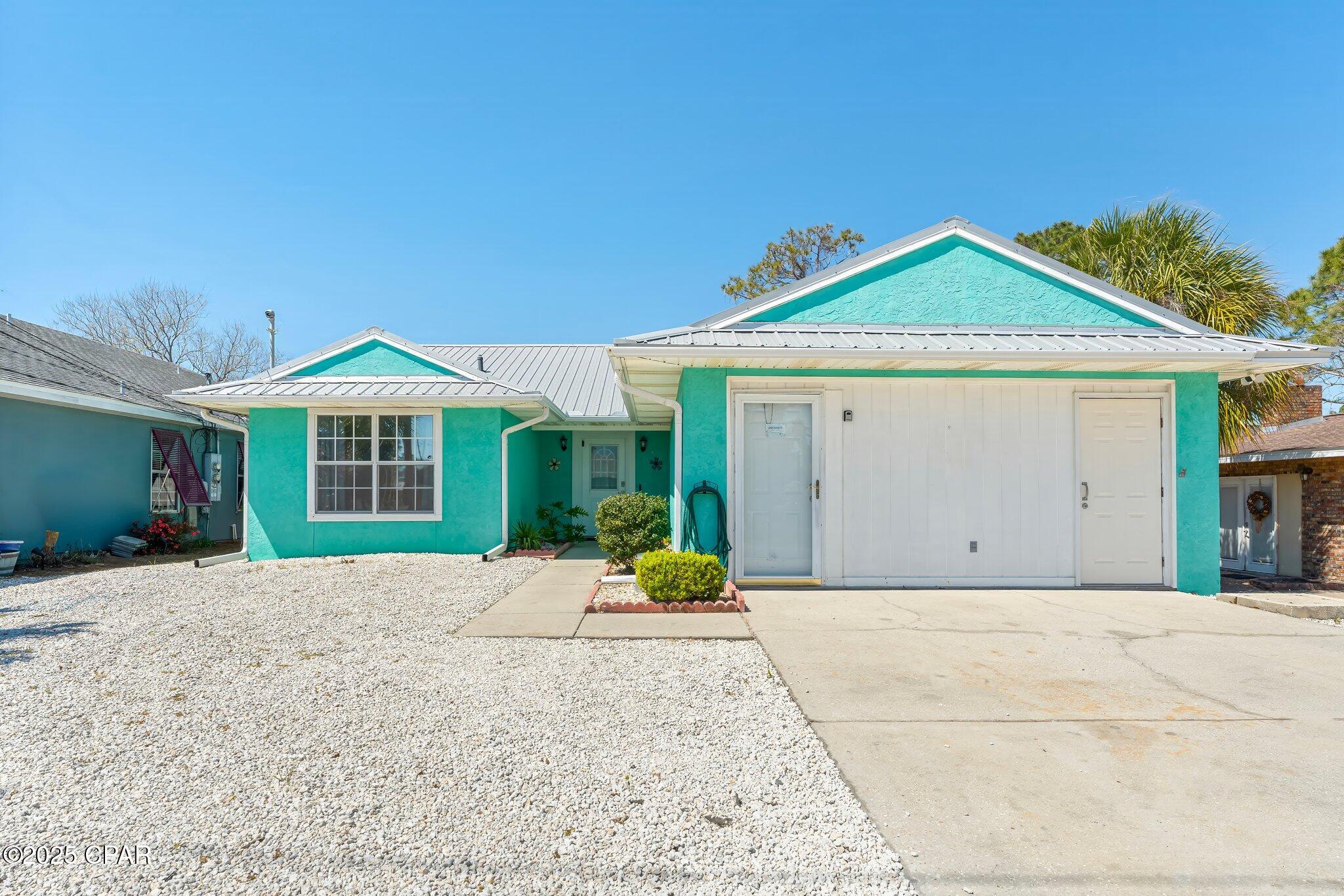 Image 2 For 3924 Vicar Street