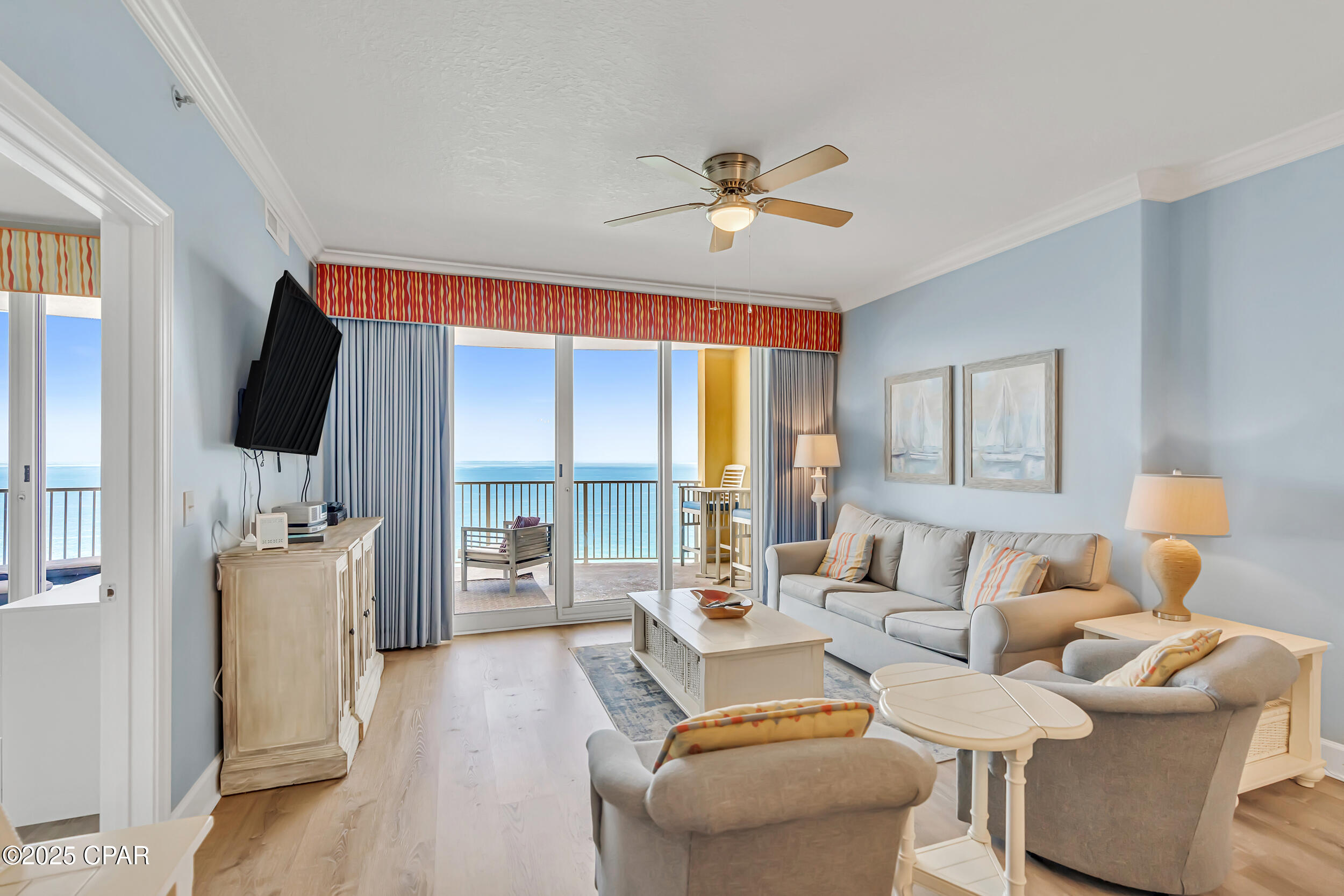 Listing photo id 11 for 17545 Front Beach Road 2004