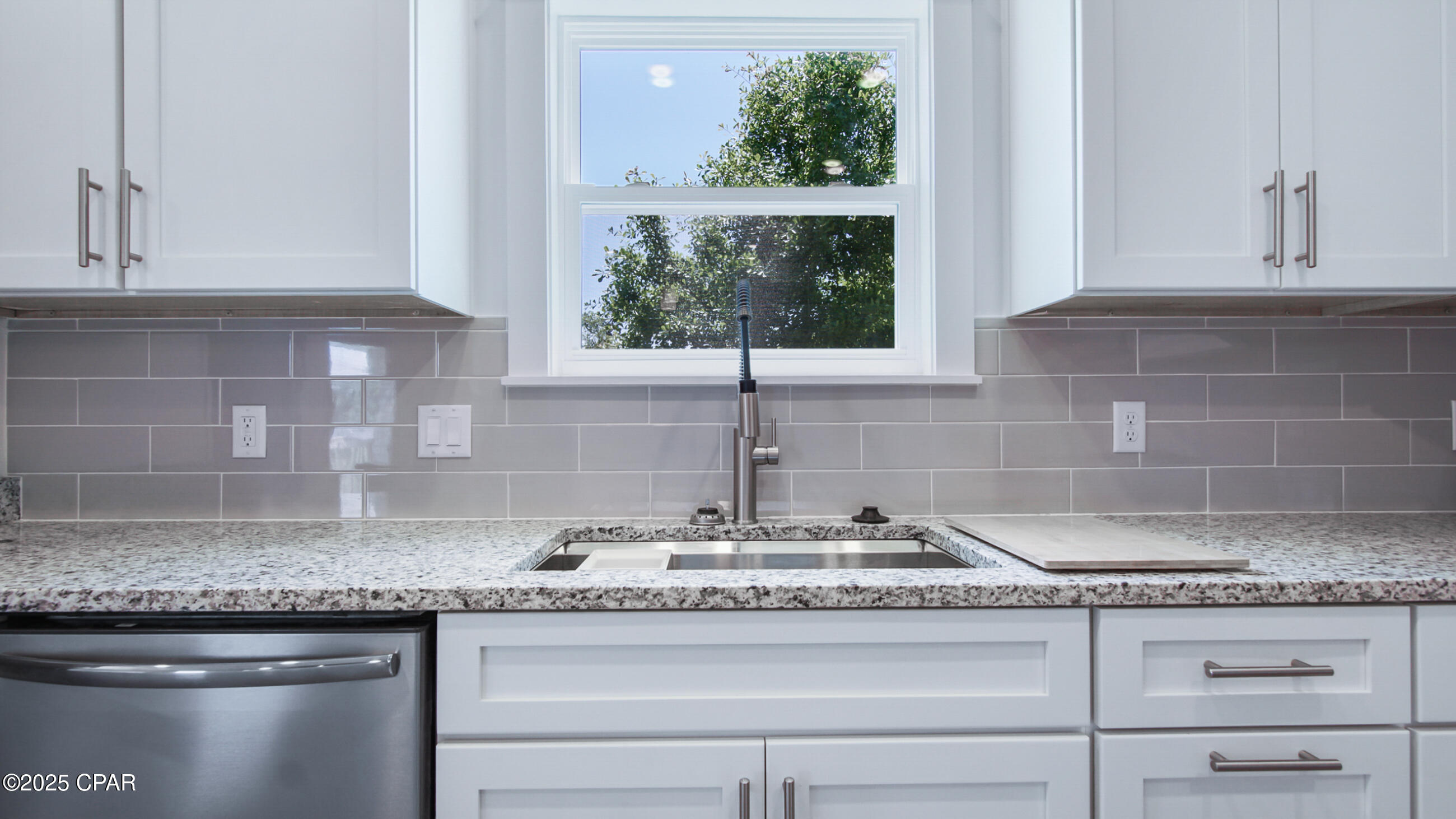 Image 10 For 1113 New Hampshire Avenue