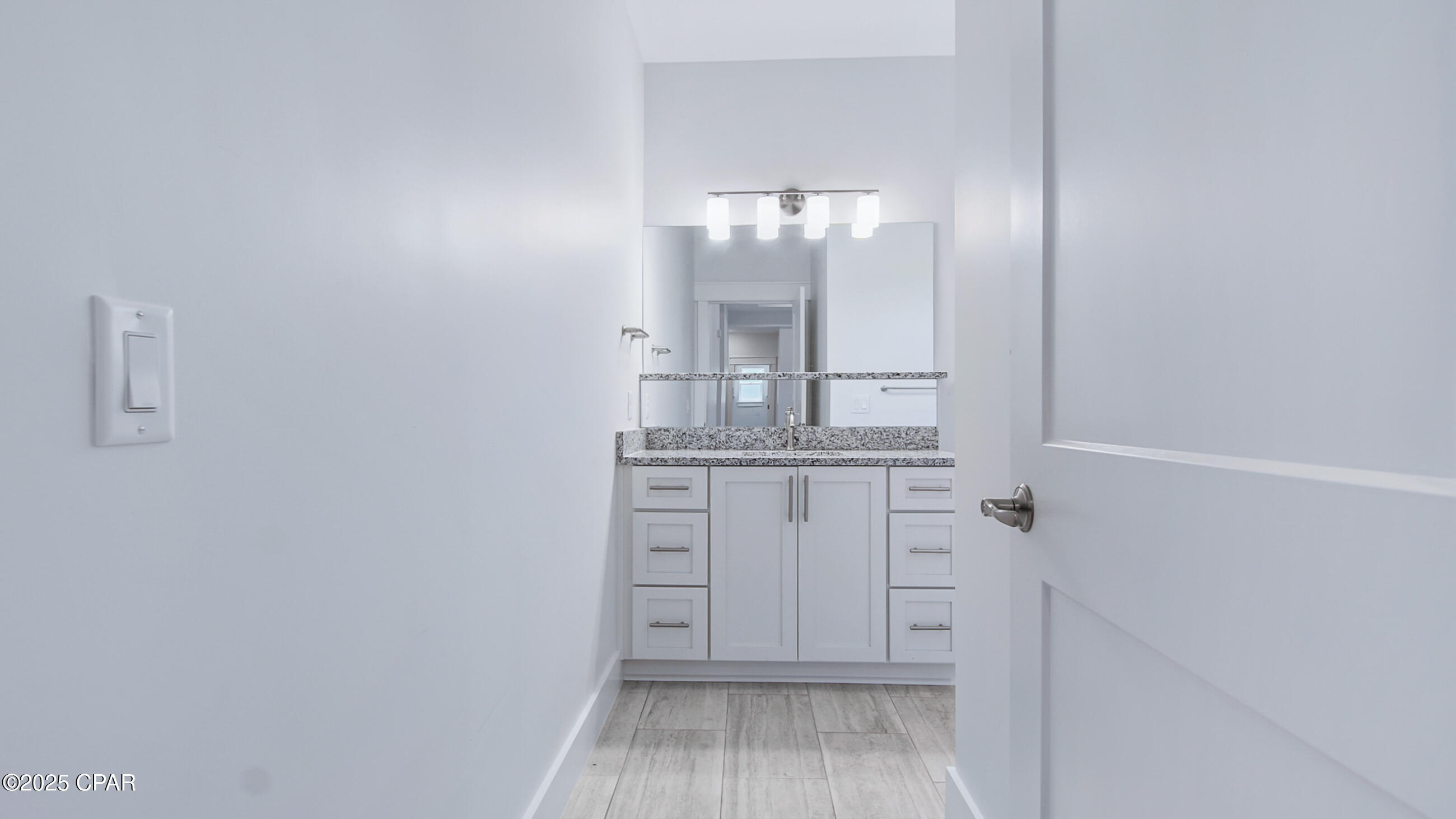 Image 23 For 1113 New Hampshire Avenue