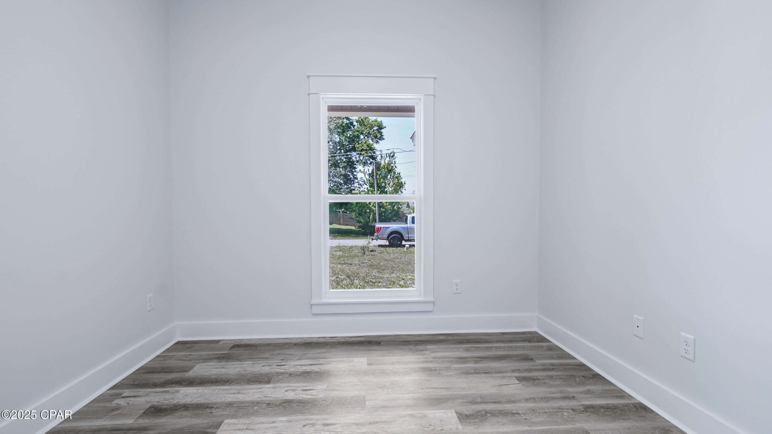 Image 28 For 1113 New Hampshire Avenue