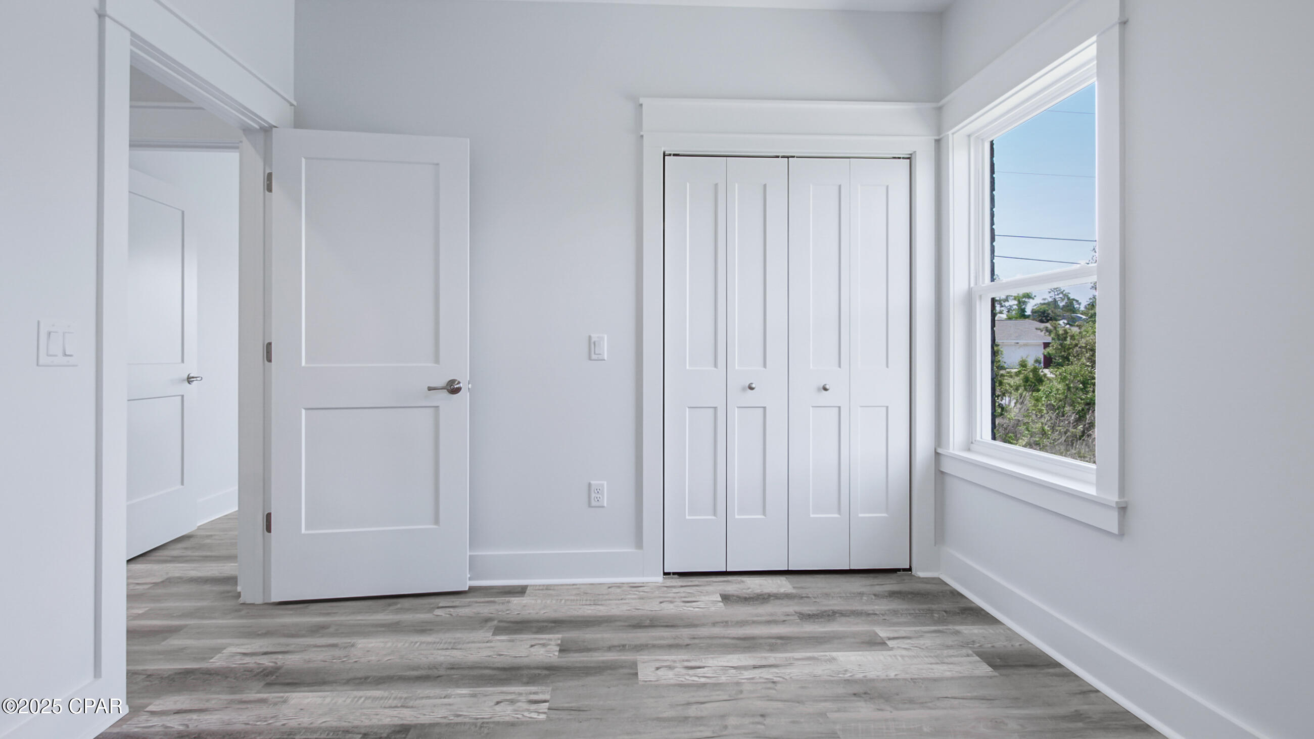 Image 29 For 1113 New Hampshire Avenue