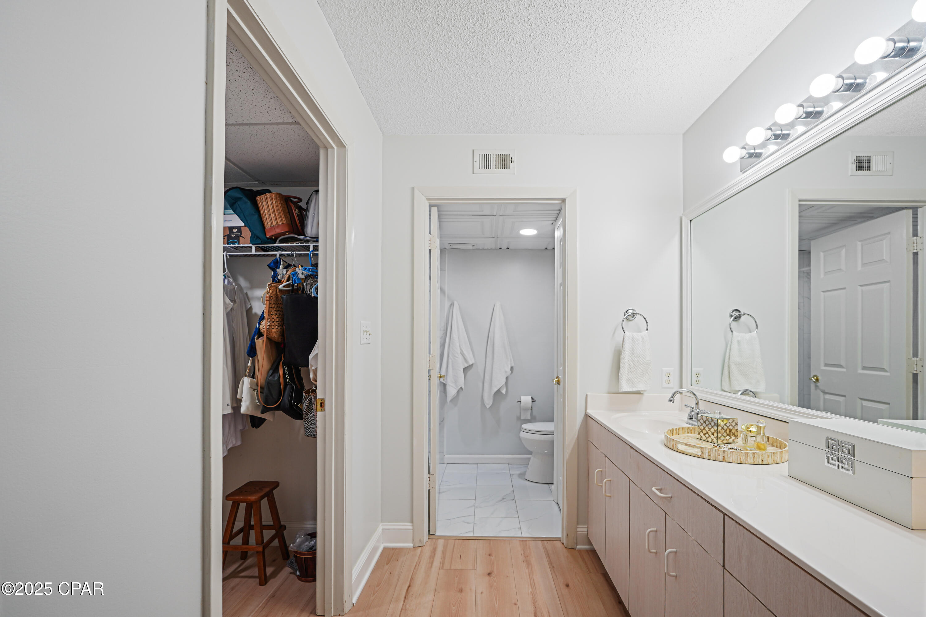 Image 15 For 151 Coyote Pass  23