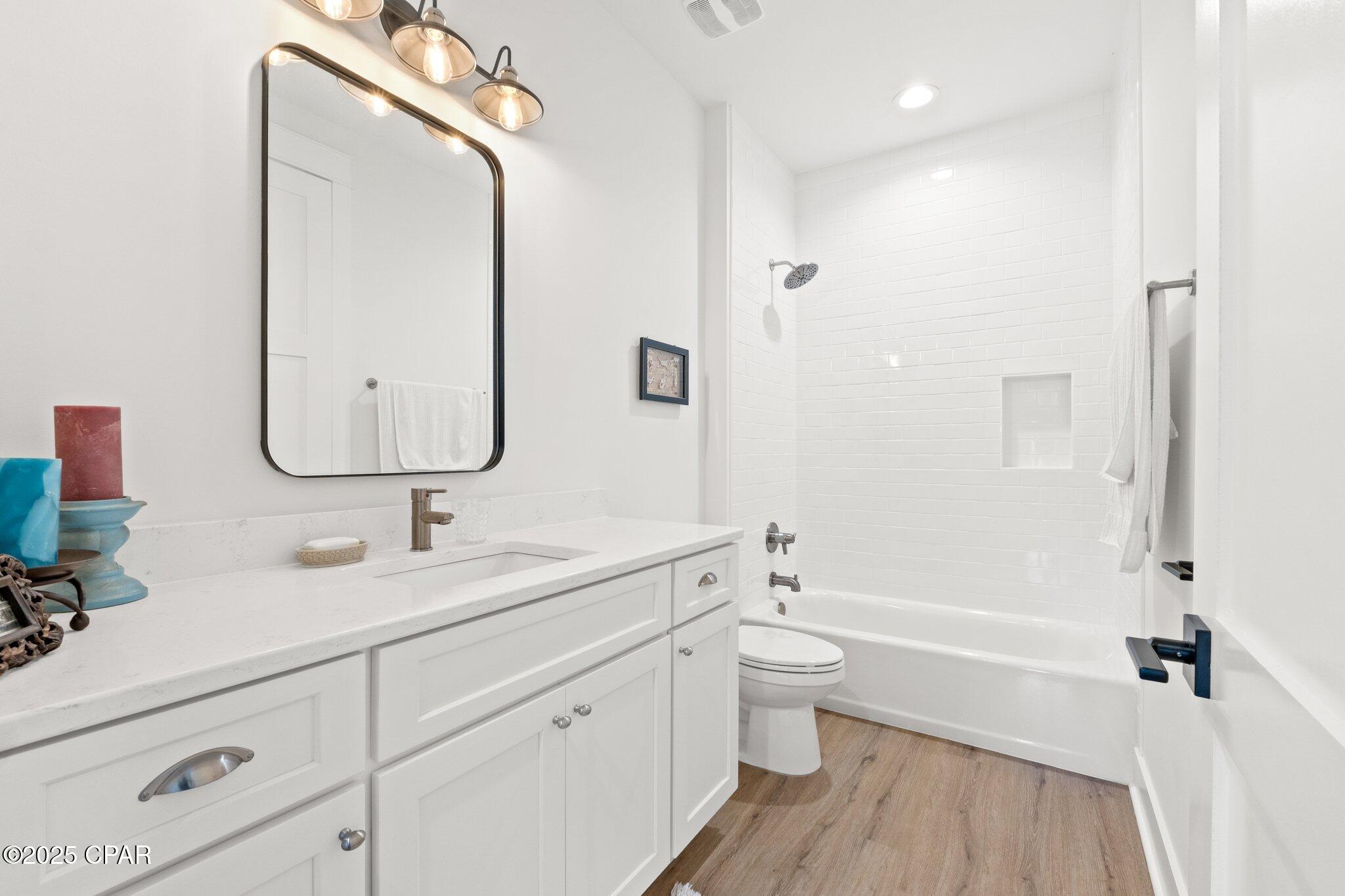 Image 19 For 119 Johns Island Way