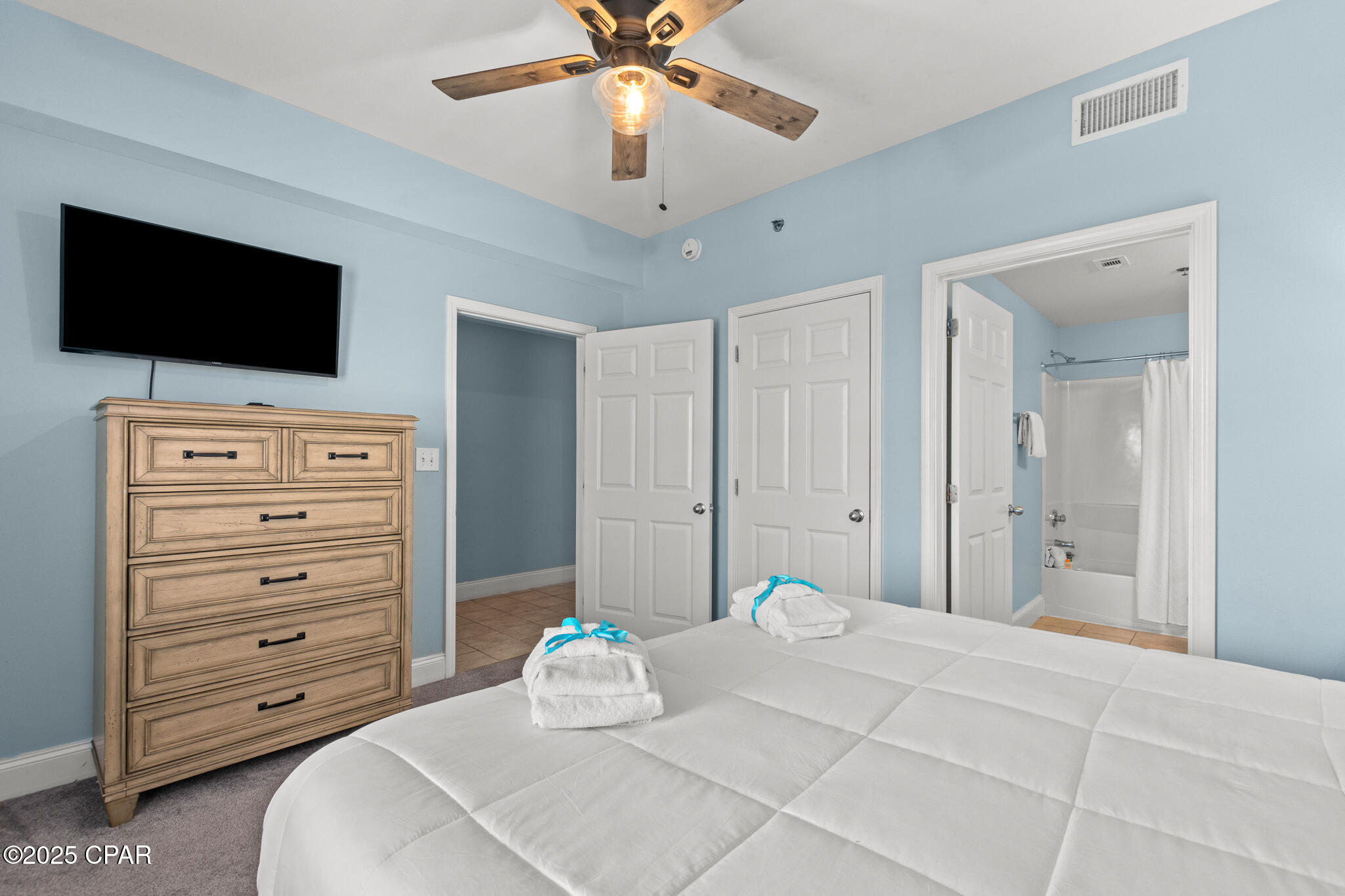 Image 17 For 9860 Thomas Drive 1913