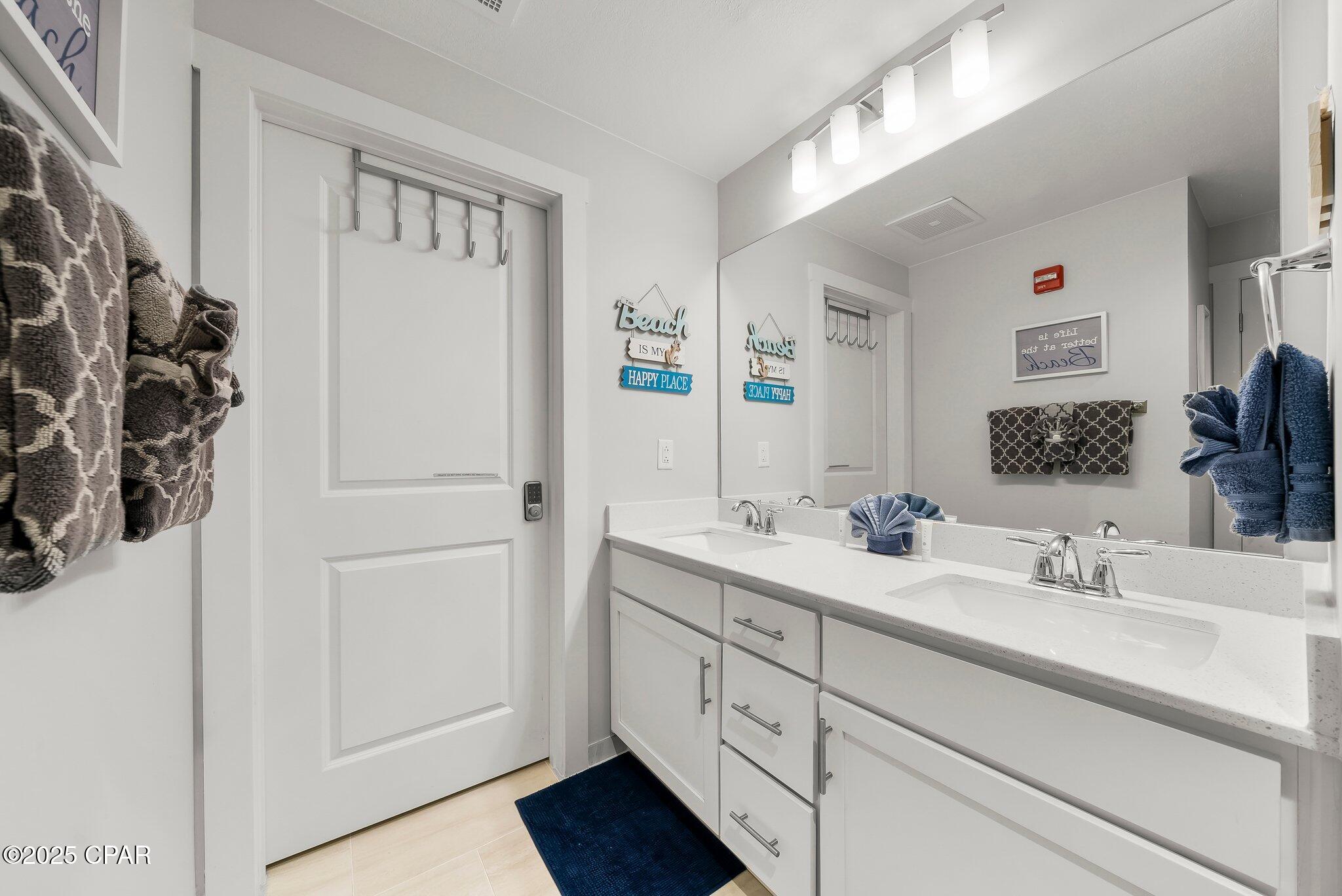 Image 11 For 15928 Front Beach Road 3-909