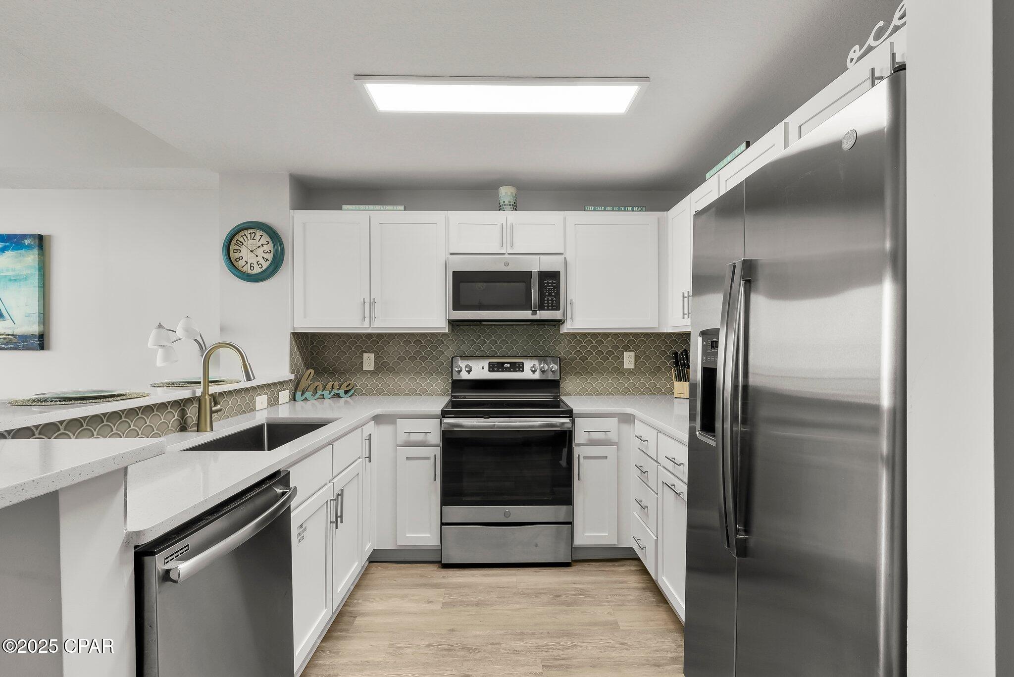 Image 4 For 15928 Front Beach Road 3-909