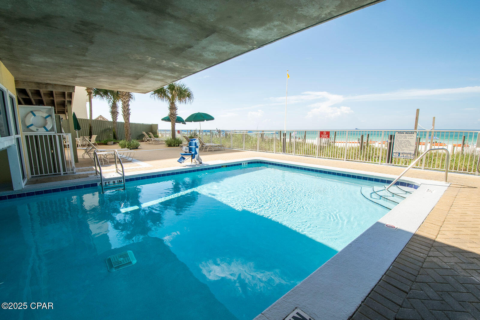 Listing photo id 26 for 17545 Front Beach Road 1105