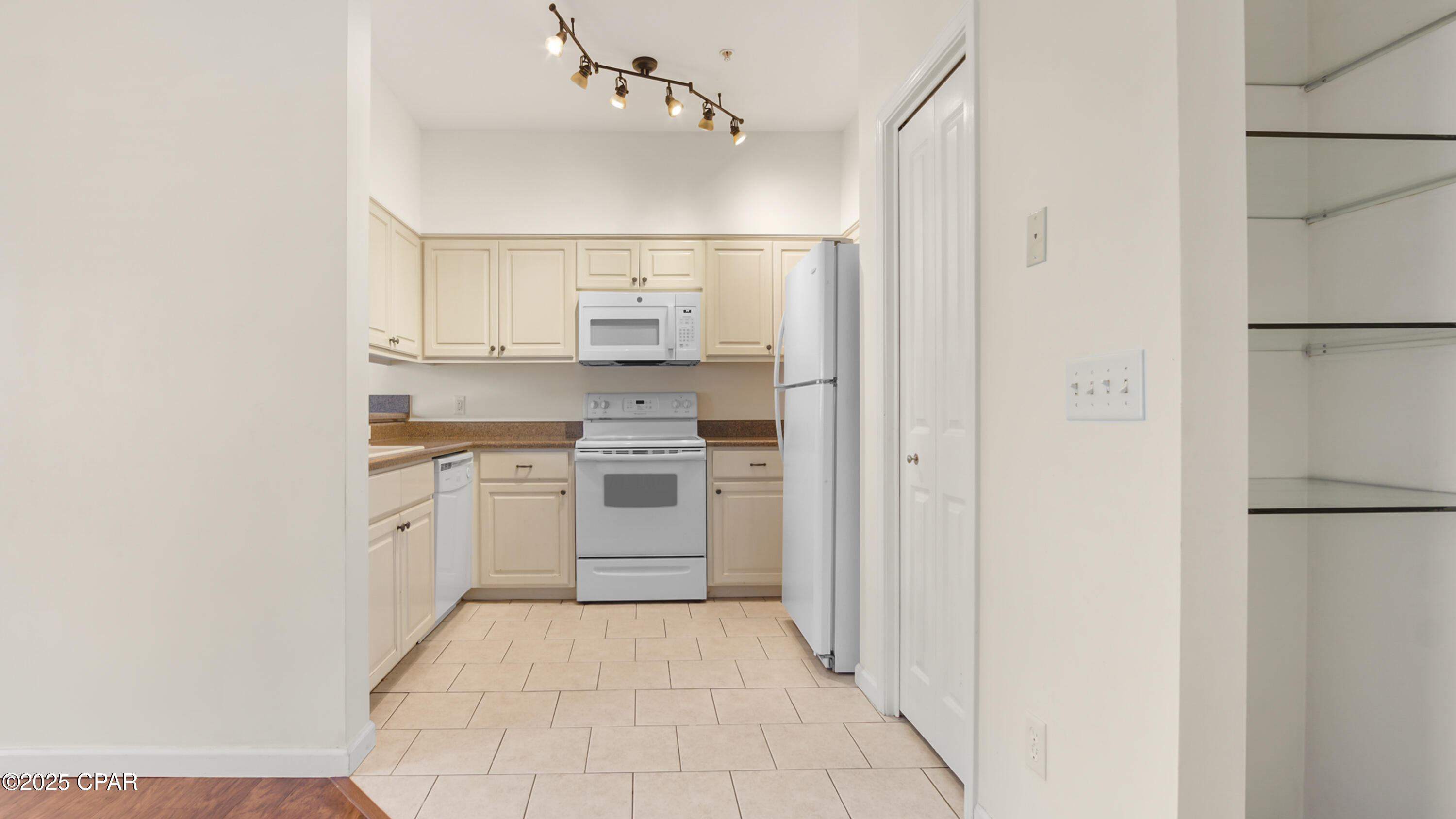 Image 7 For 1702 Annabellas Drive