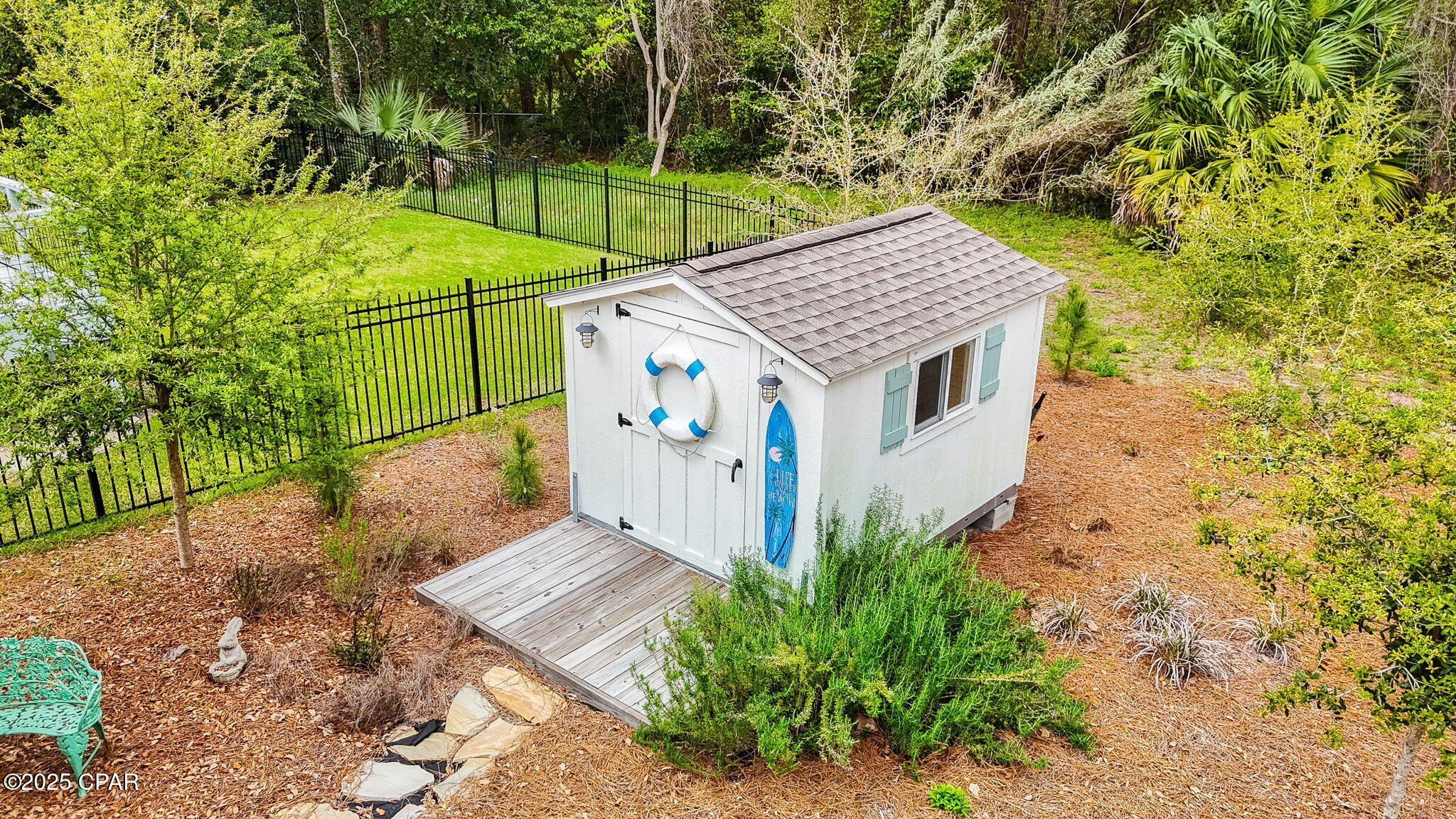 Image 17 For 219 Lakeshore Drive