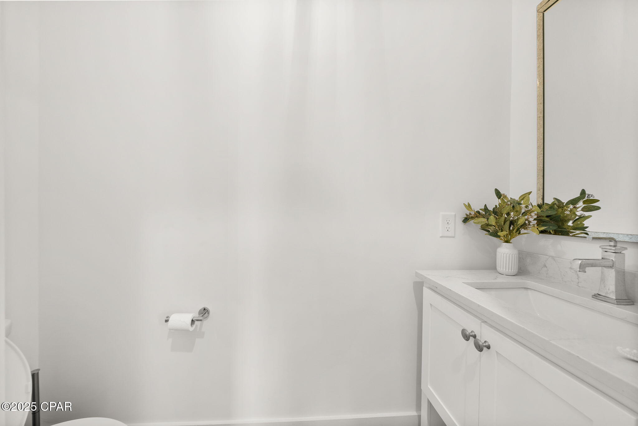 Image 30 For 219 Lakeshore Drive