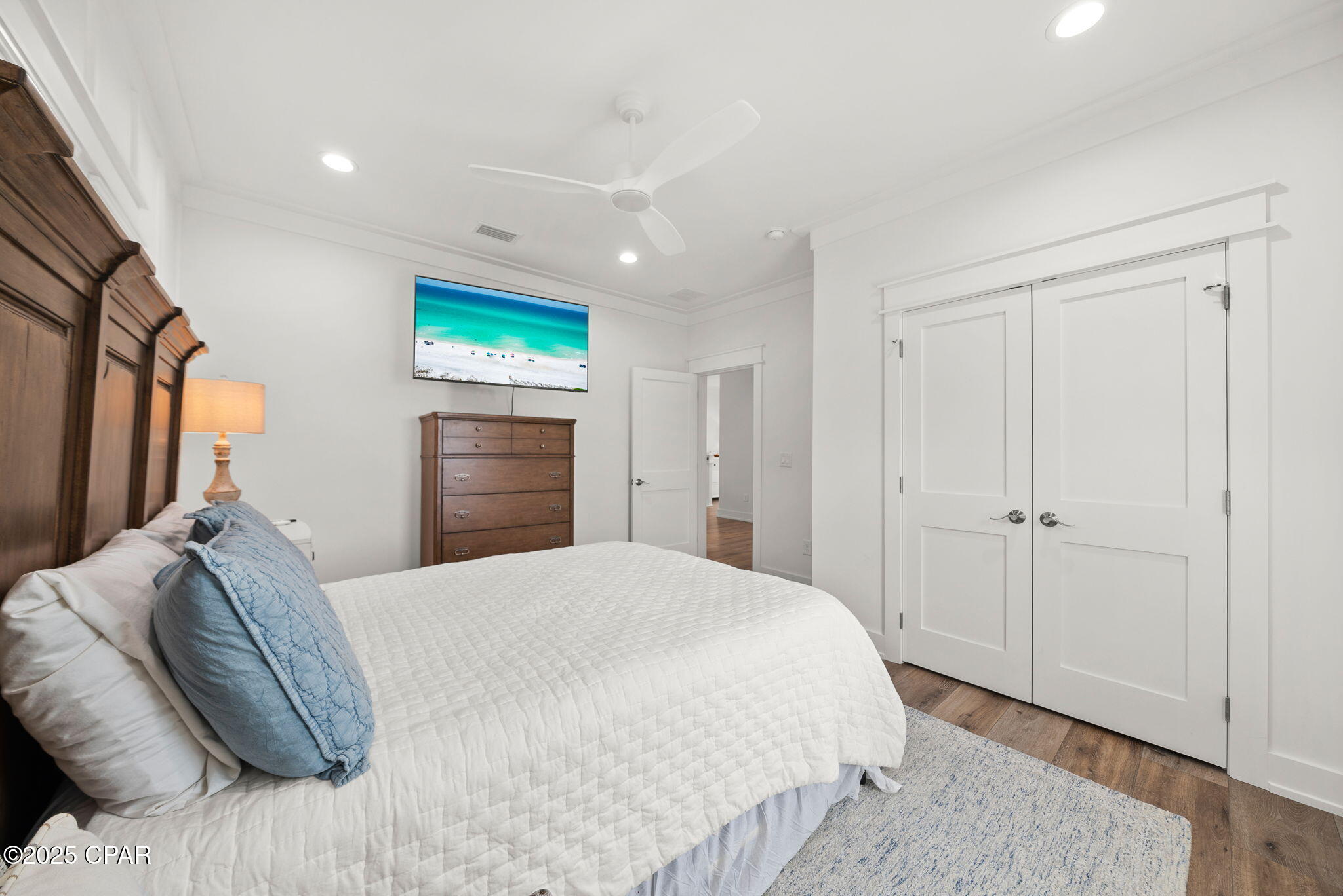 Image 31 For 219 Lakeshore Drive