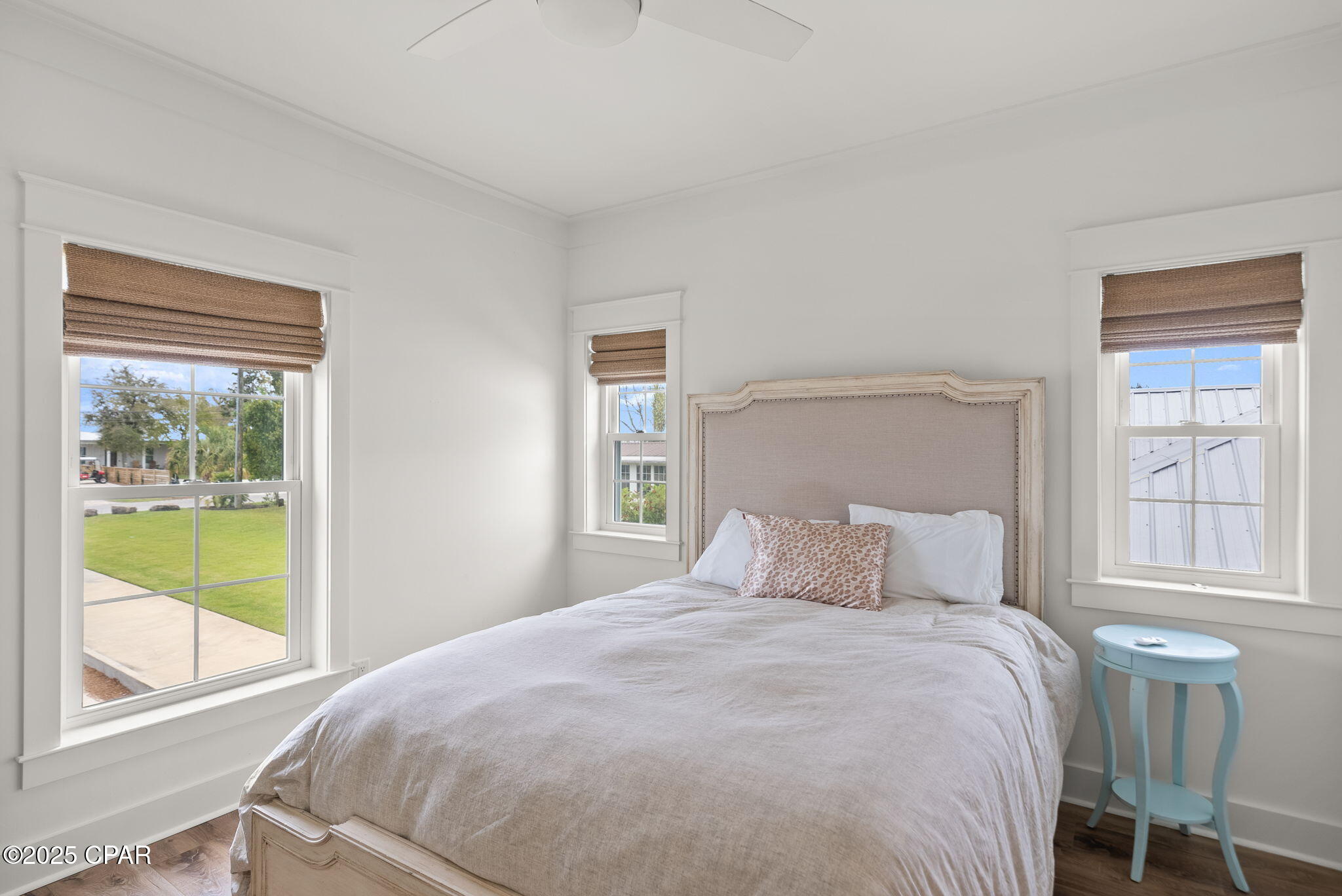 Image 34 For 219 Lakeshore Drive