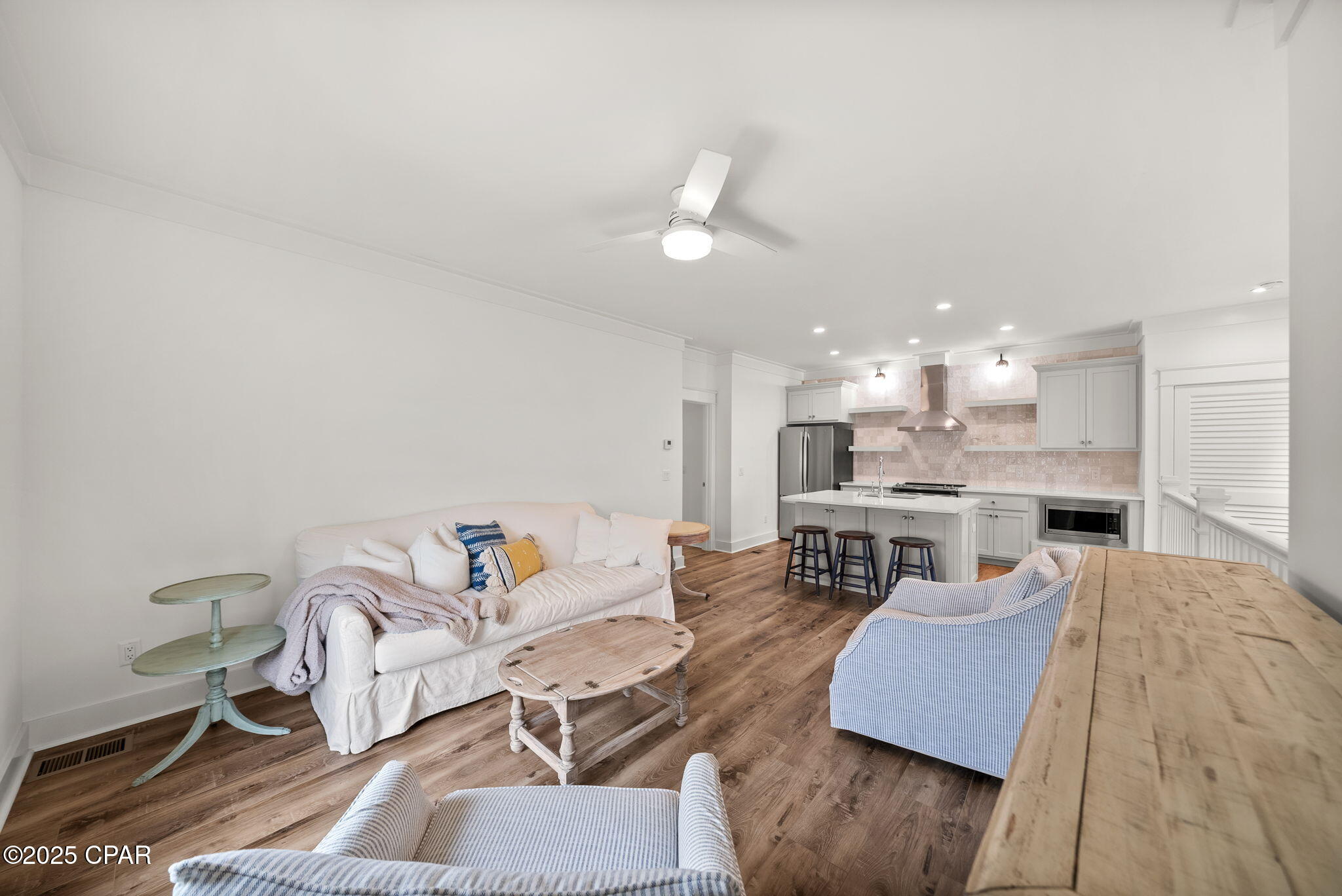 Image 45 For 219 Lakeshore Drive