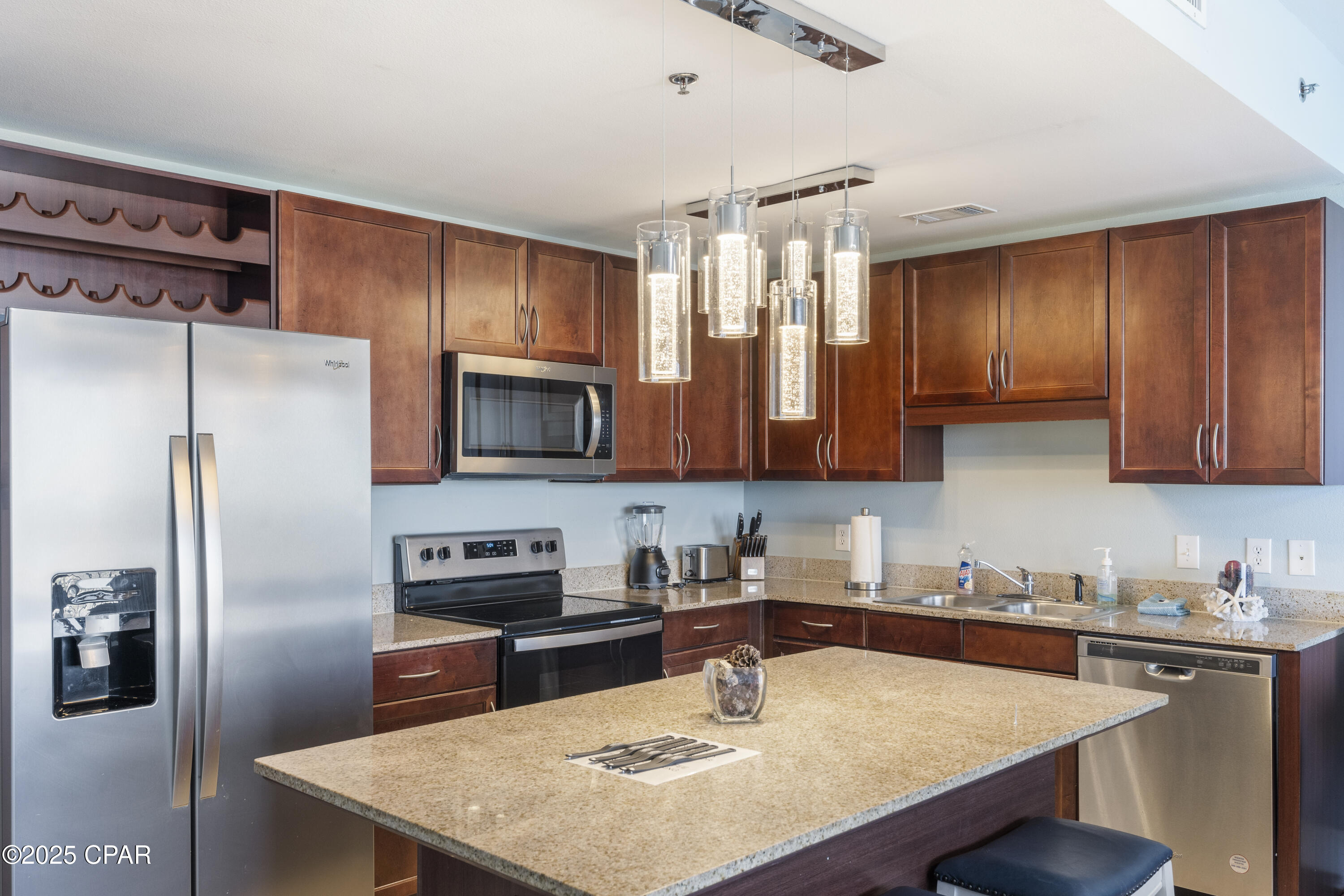 Image 13 For 9902 Thomas Drive  1735