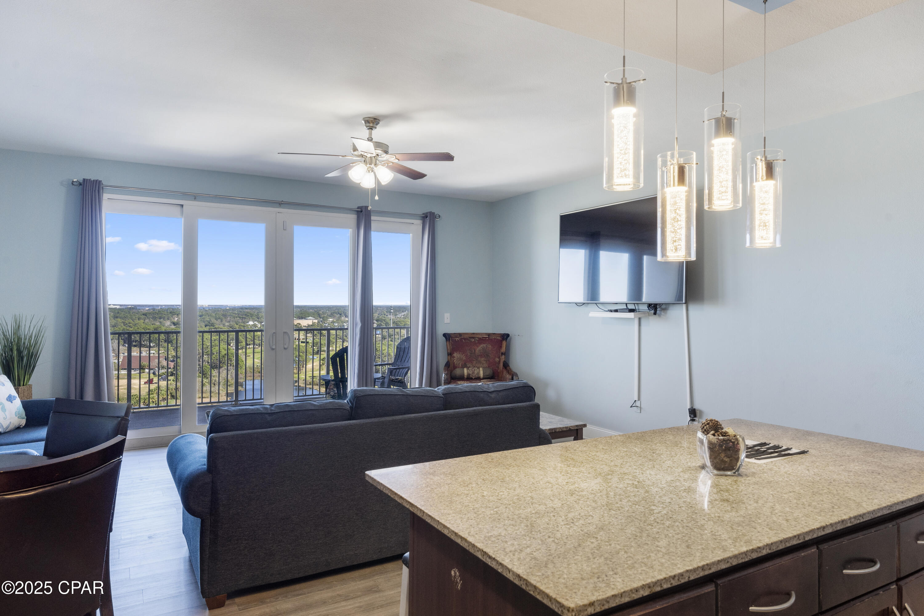 Image 15 For 9902 Thomas Drive  1735