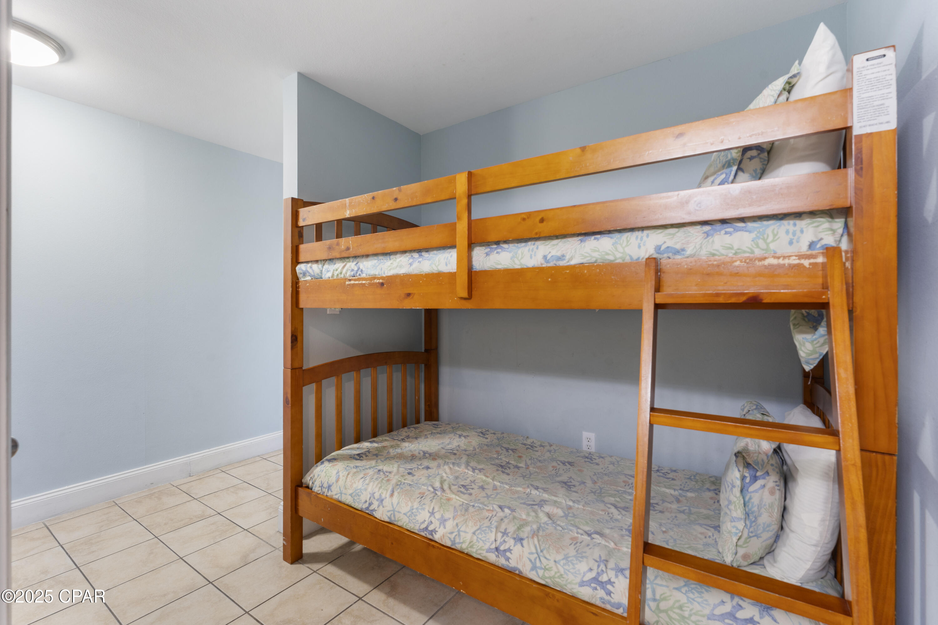 Image 9 For 9902 Thomas Drive  1735