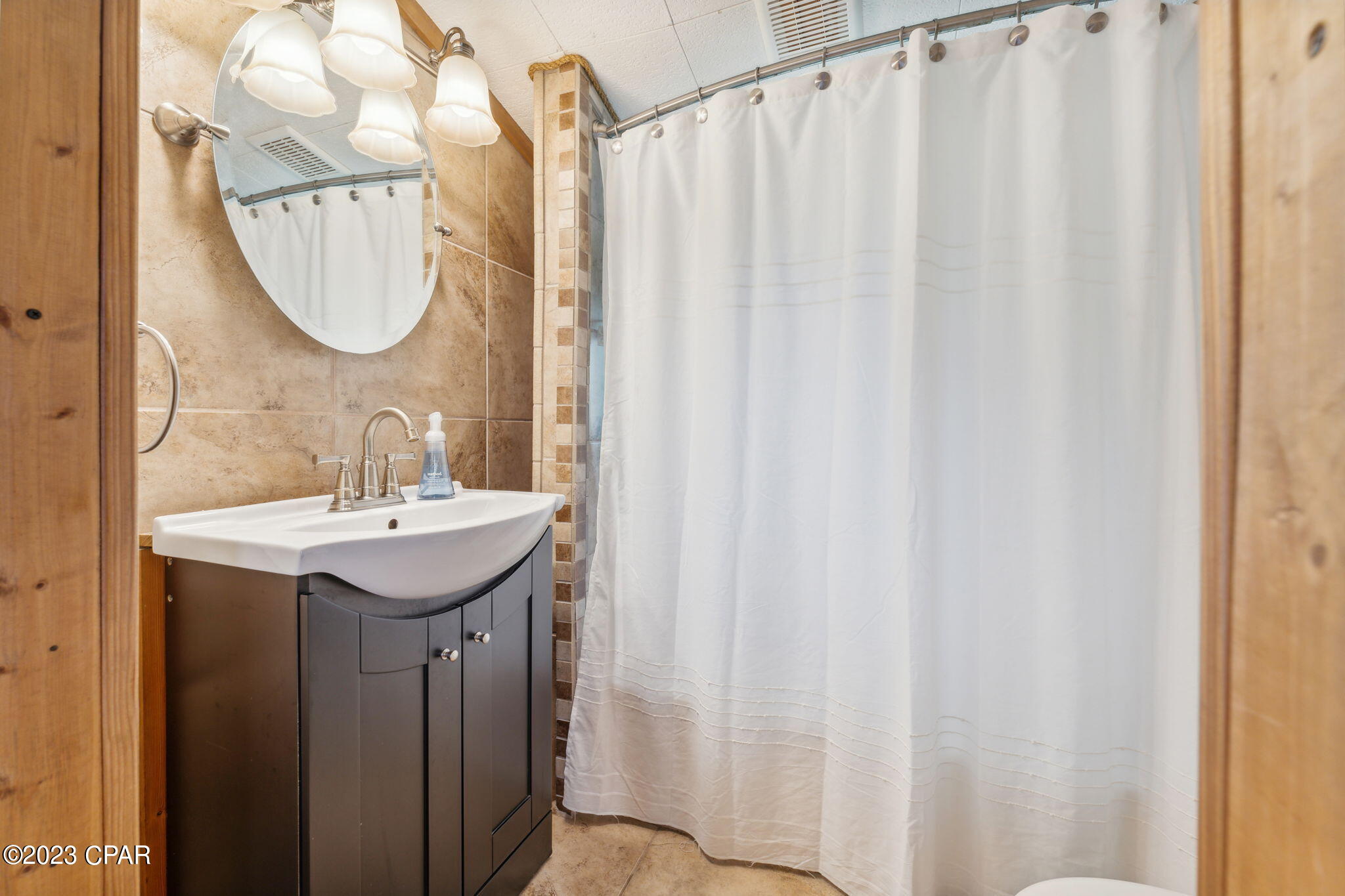 Image 13 For 222 Sherman Avenue