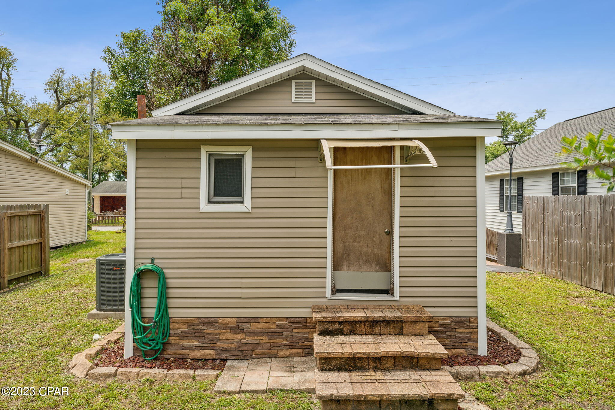 Image 16 For 222 Sherman Avenue