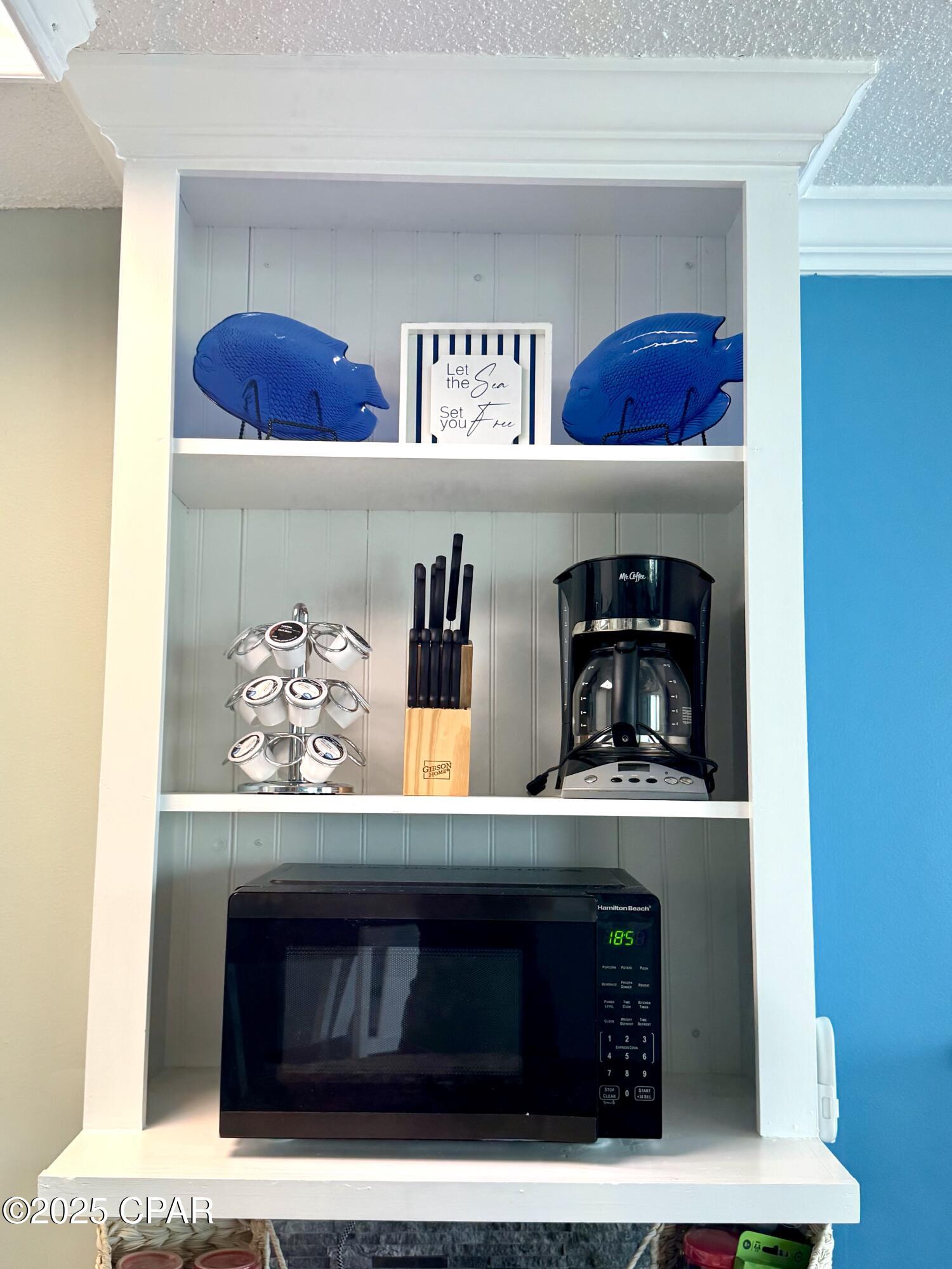 Image 14 For 8817 Thomas Drive A614