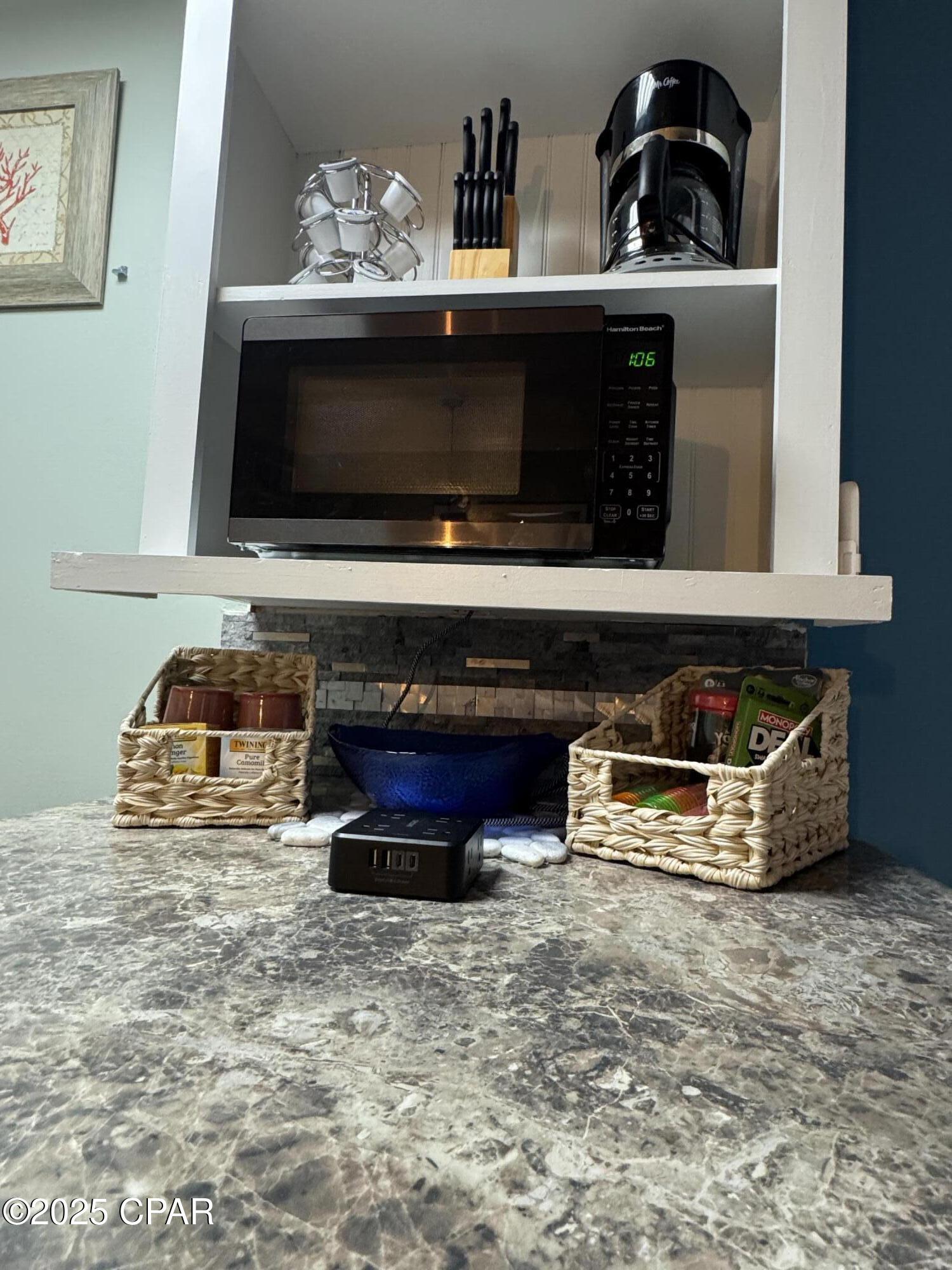 Image 15 For 8817 Thomas Drive A614