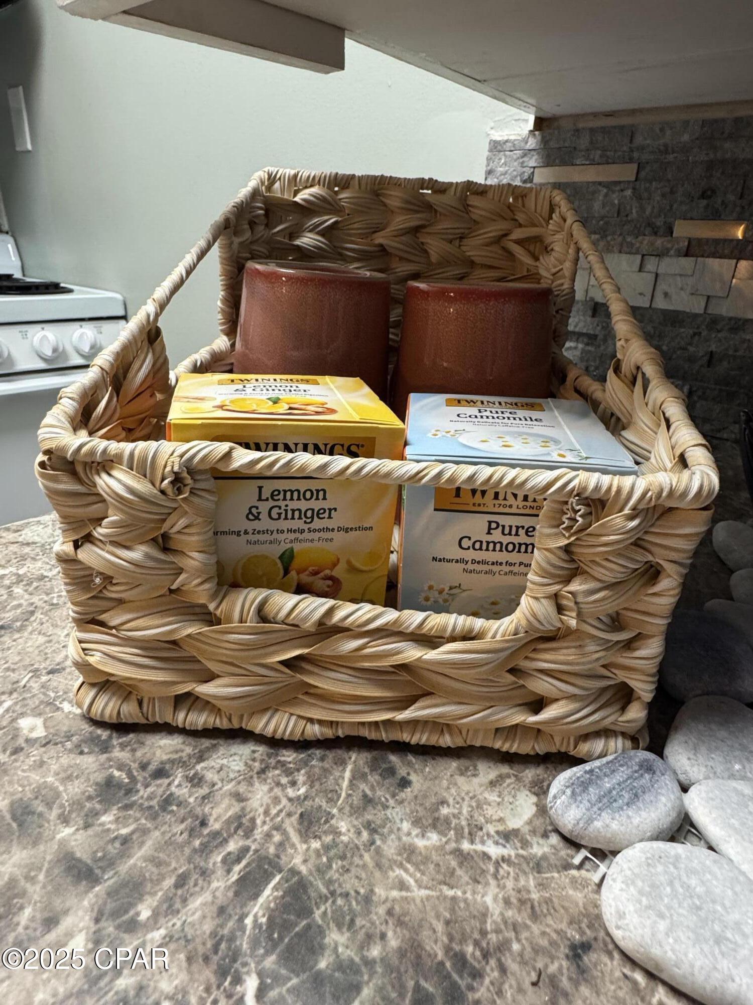 Image 16 For 8817 Thomas Drive A614