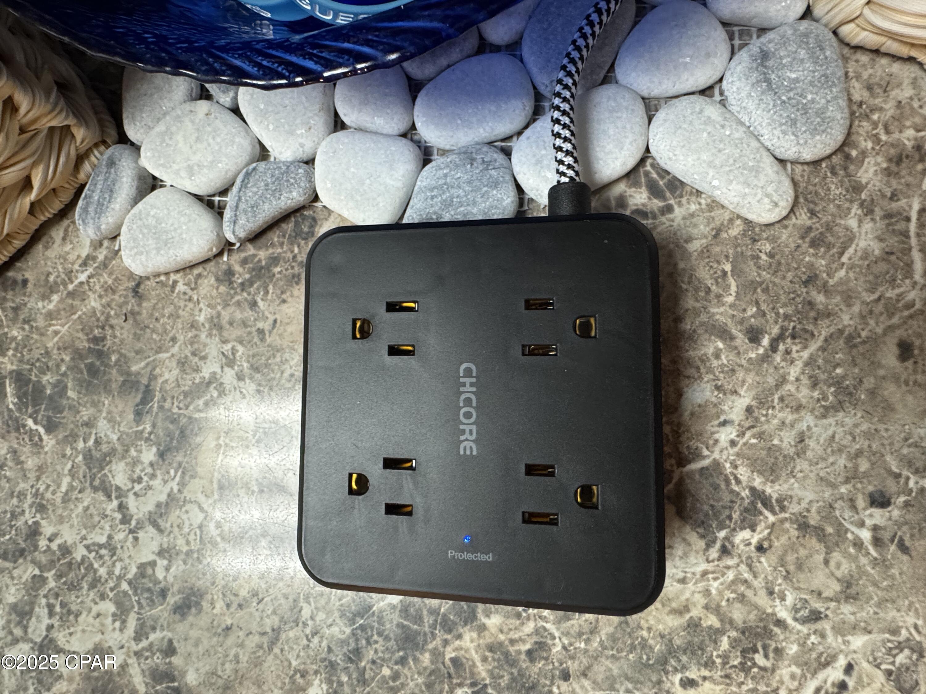 Image 17 For 8817 Thomas Drive A614