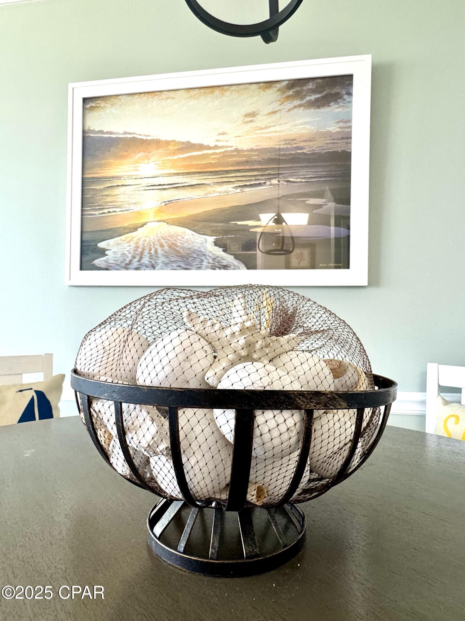 Image 21 For 8817 Thomas Drive A614