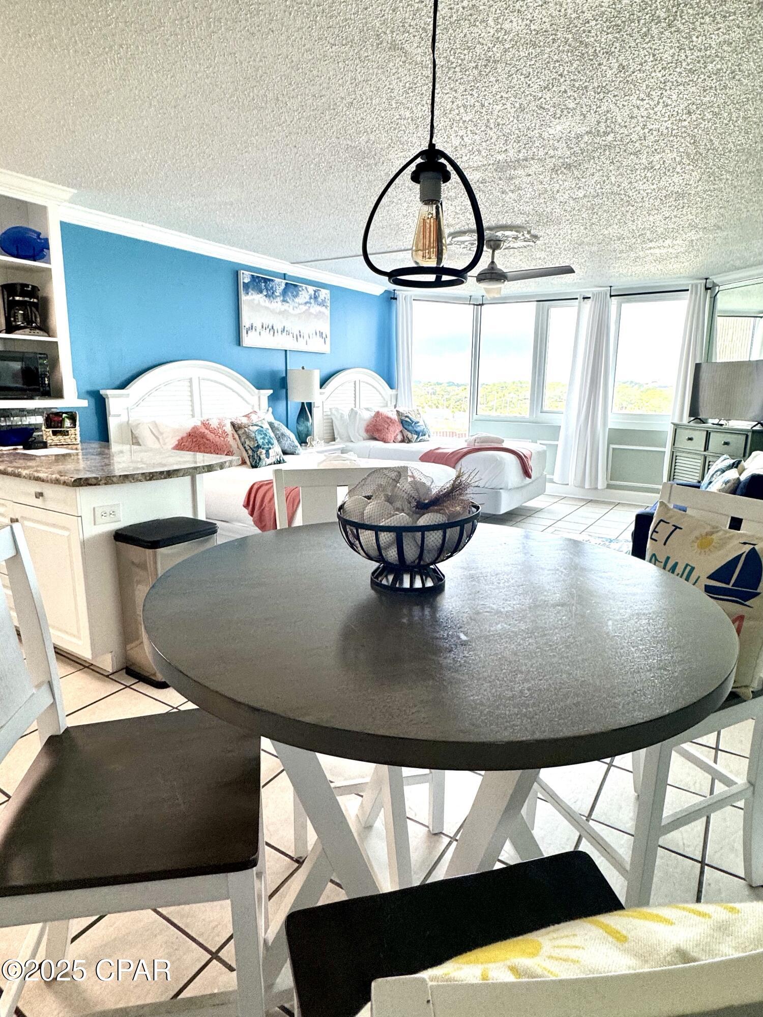 Image 22 For 8817 Thomas Drive A614