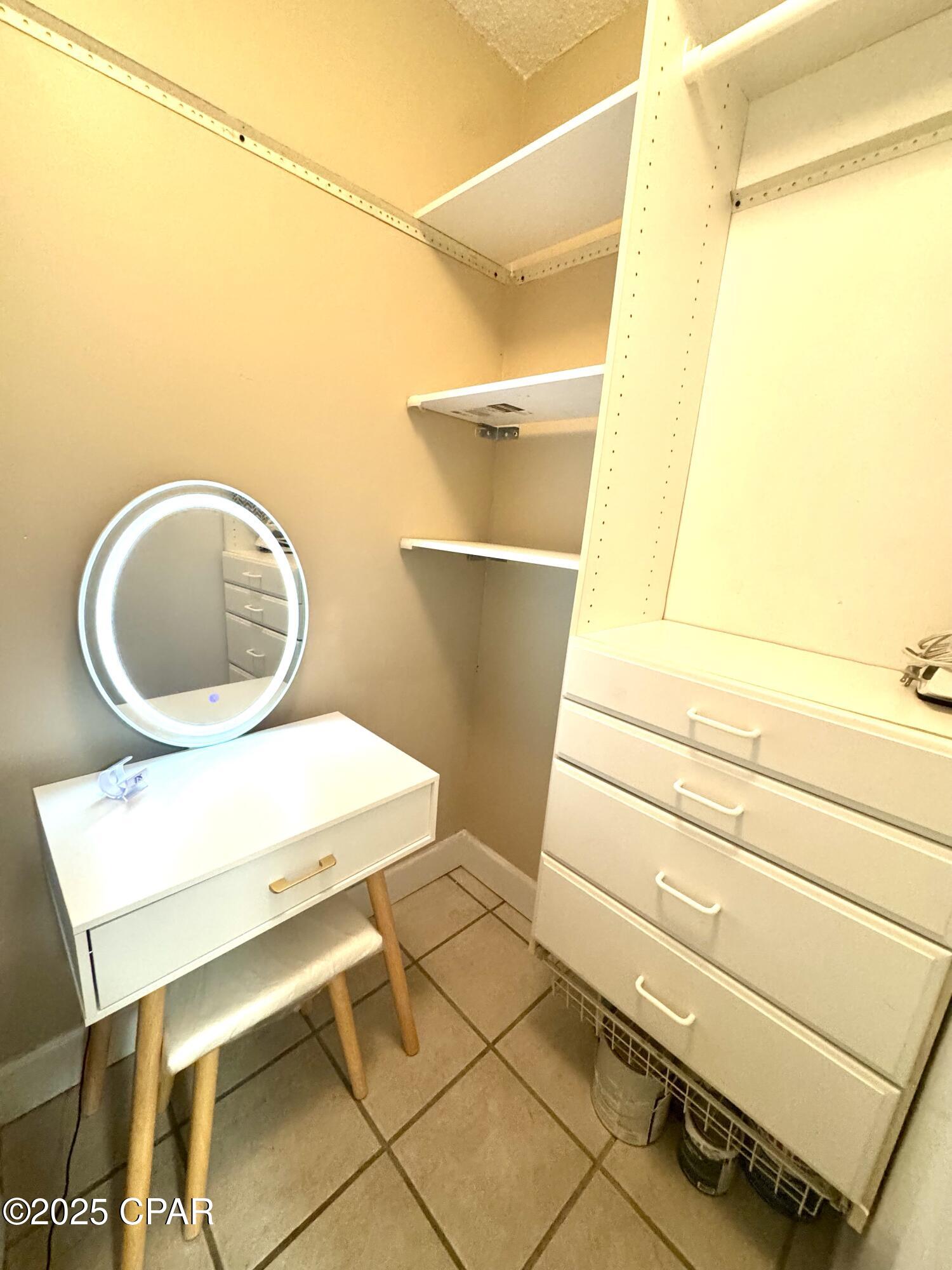 Image 29 For 8817 Thomas Drive A614