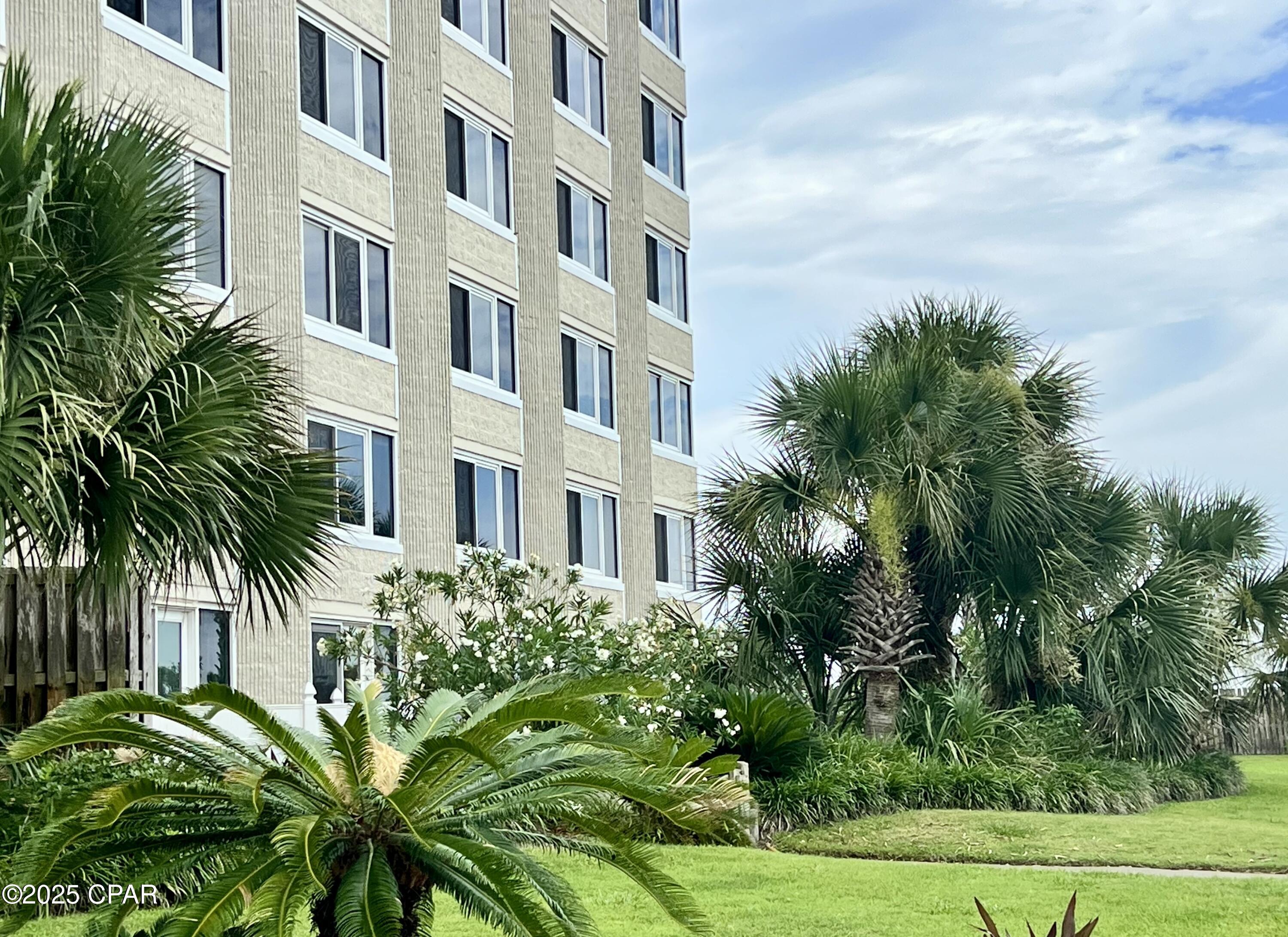 Image 33 For 8817 Thomas Drive A614