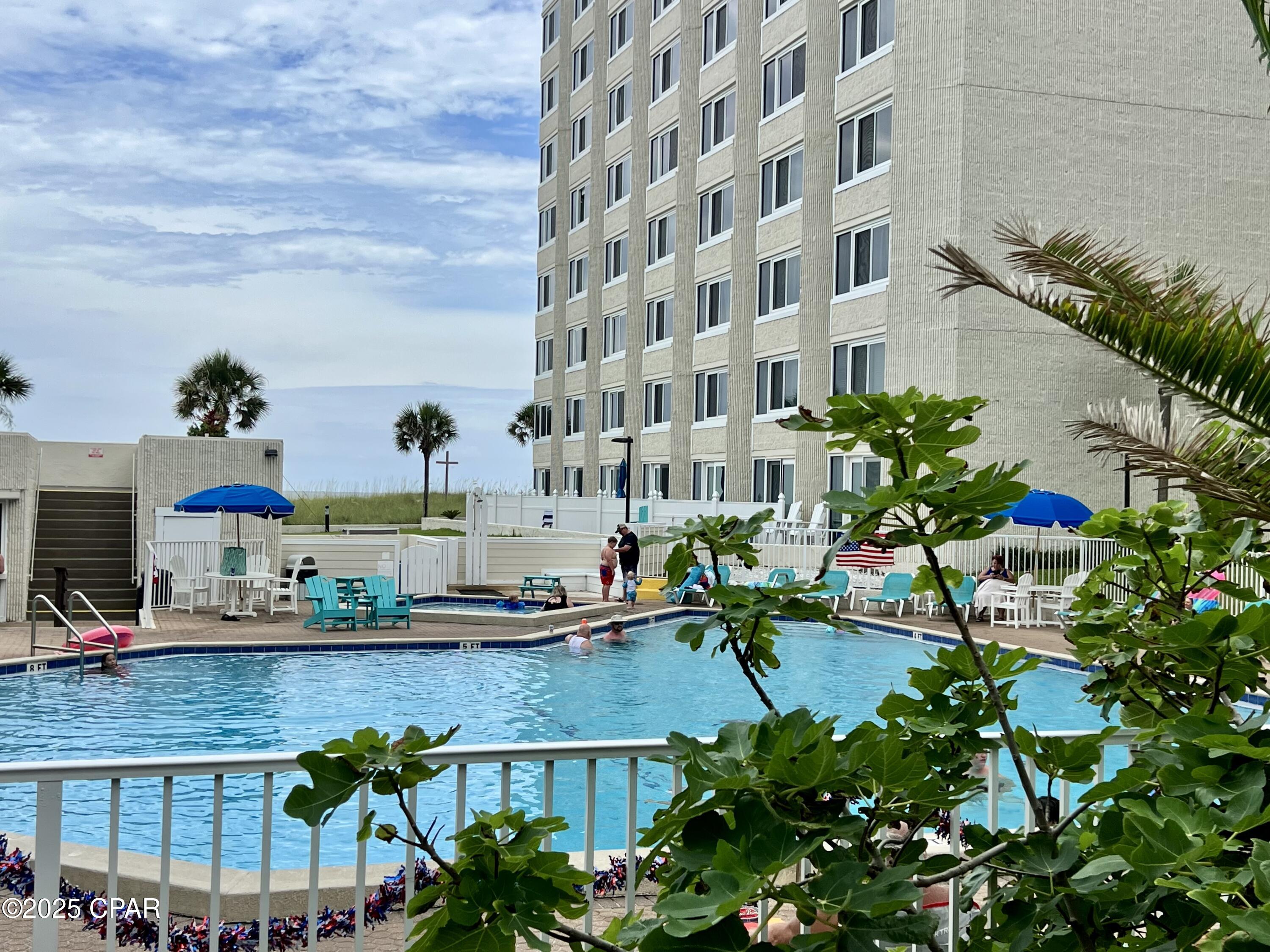 Image 39 For 8817 Thomas Drive A614