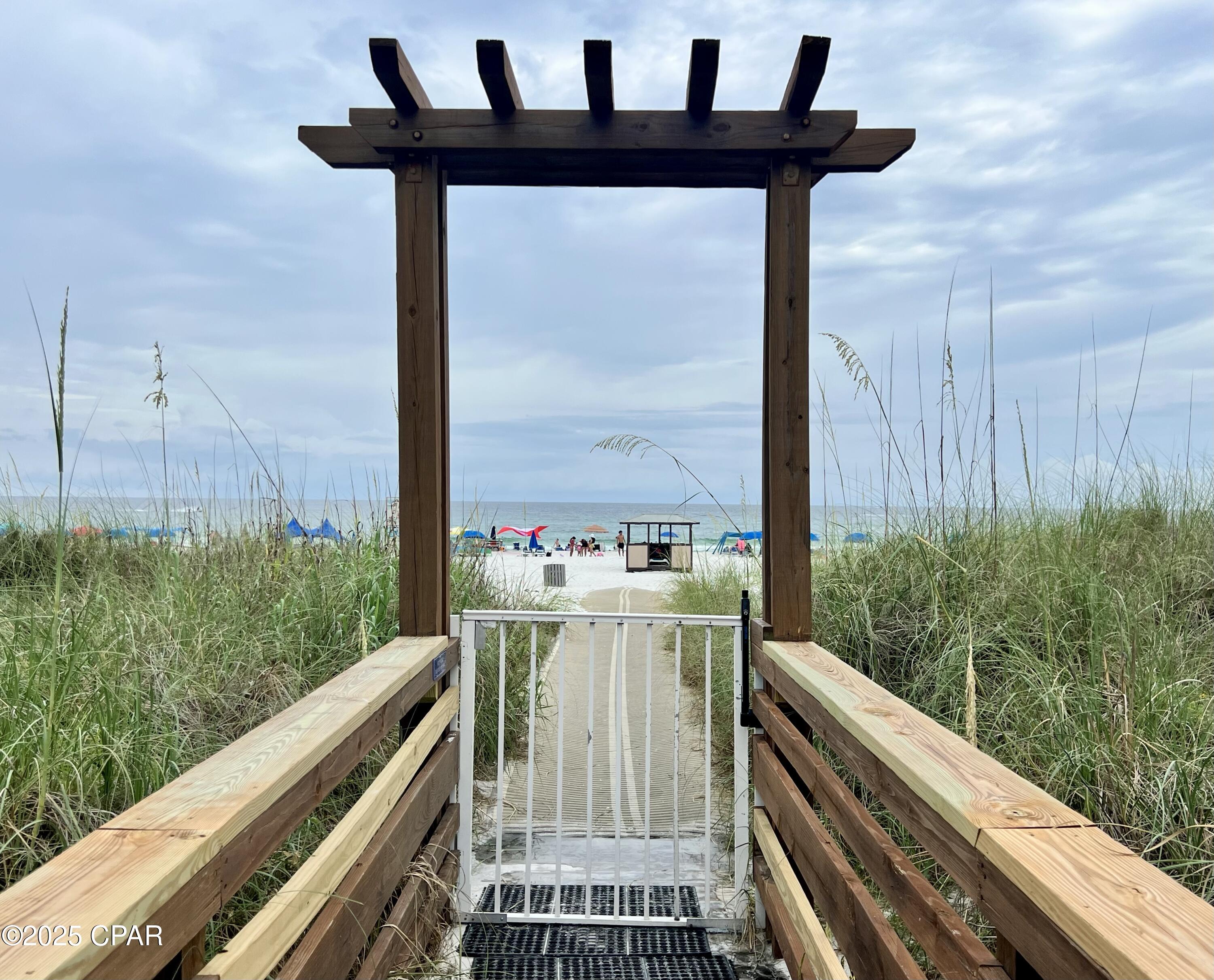 Image 56 For 8817 Thomas Drive A614