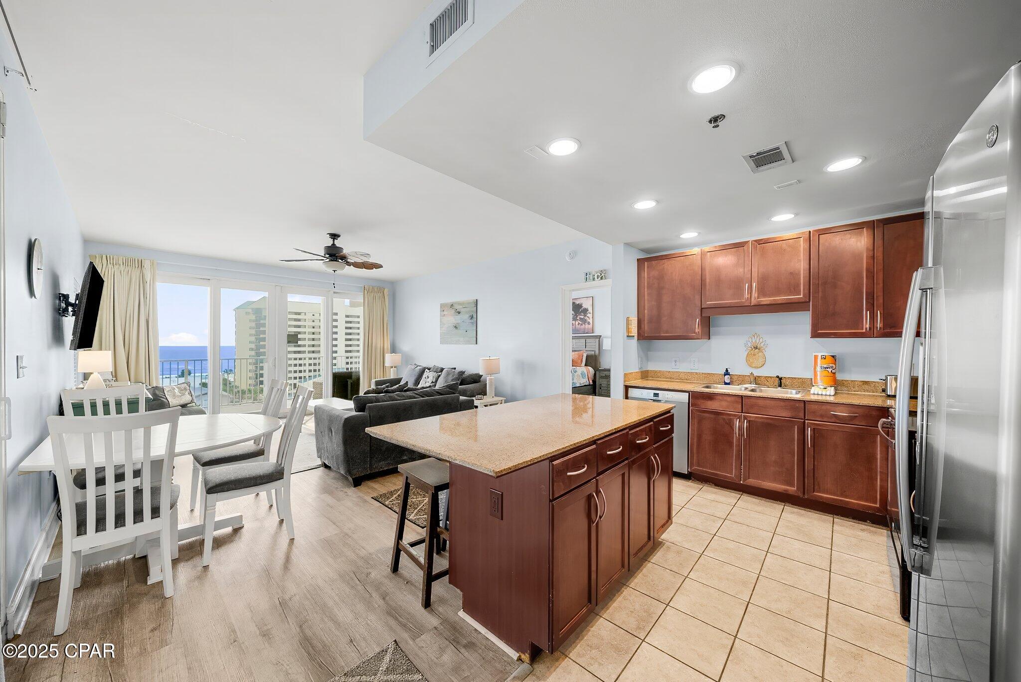 Image 4 For 9860 Thomas Drive 501