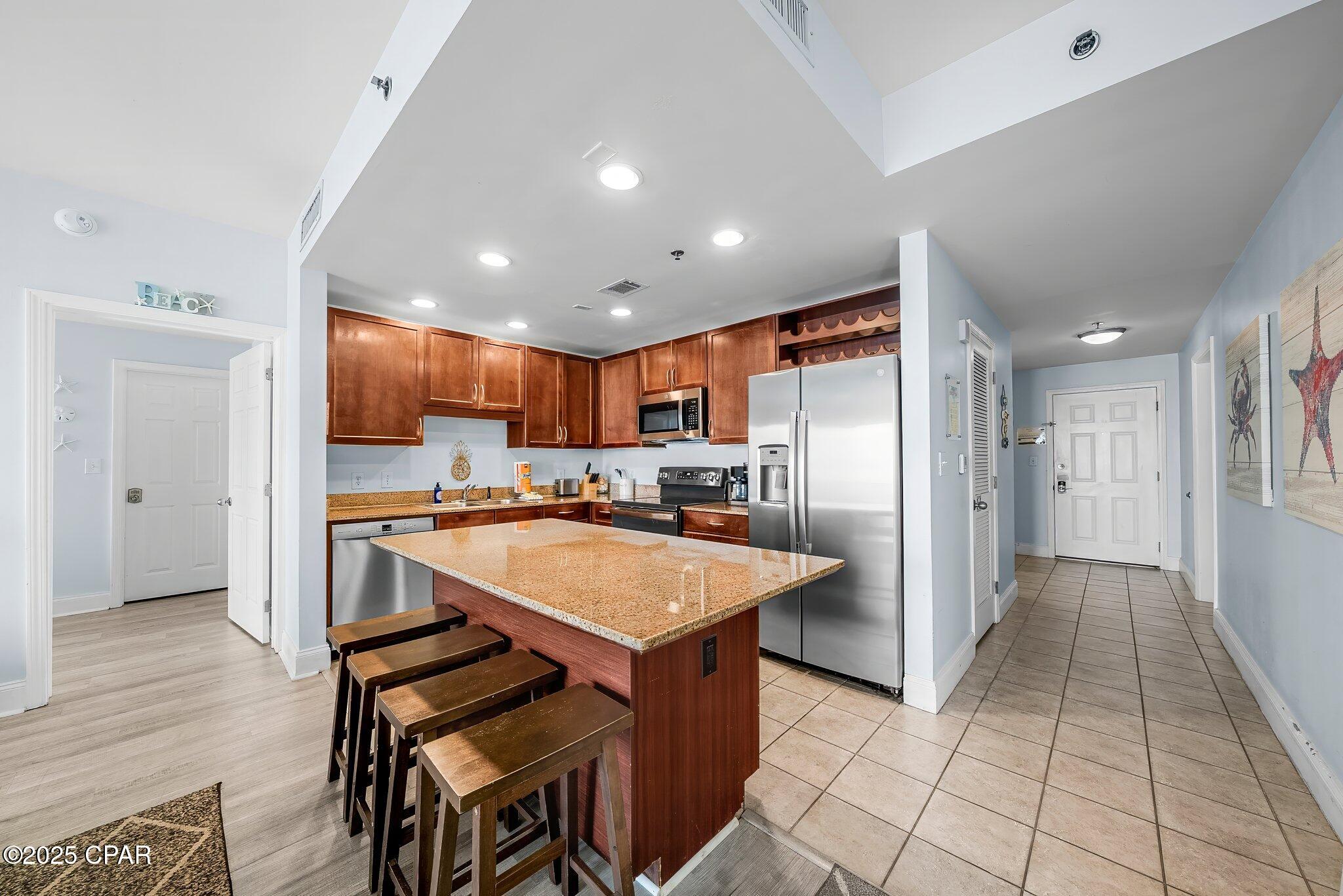 Image 5 For 9860 Thomas Drive 501