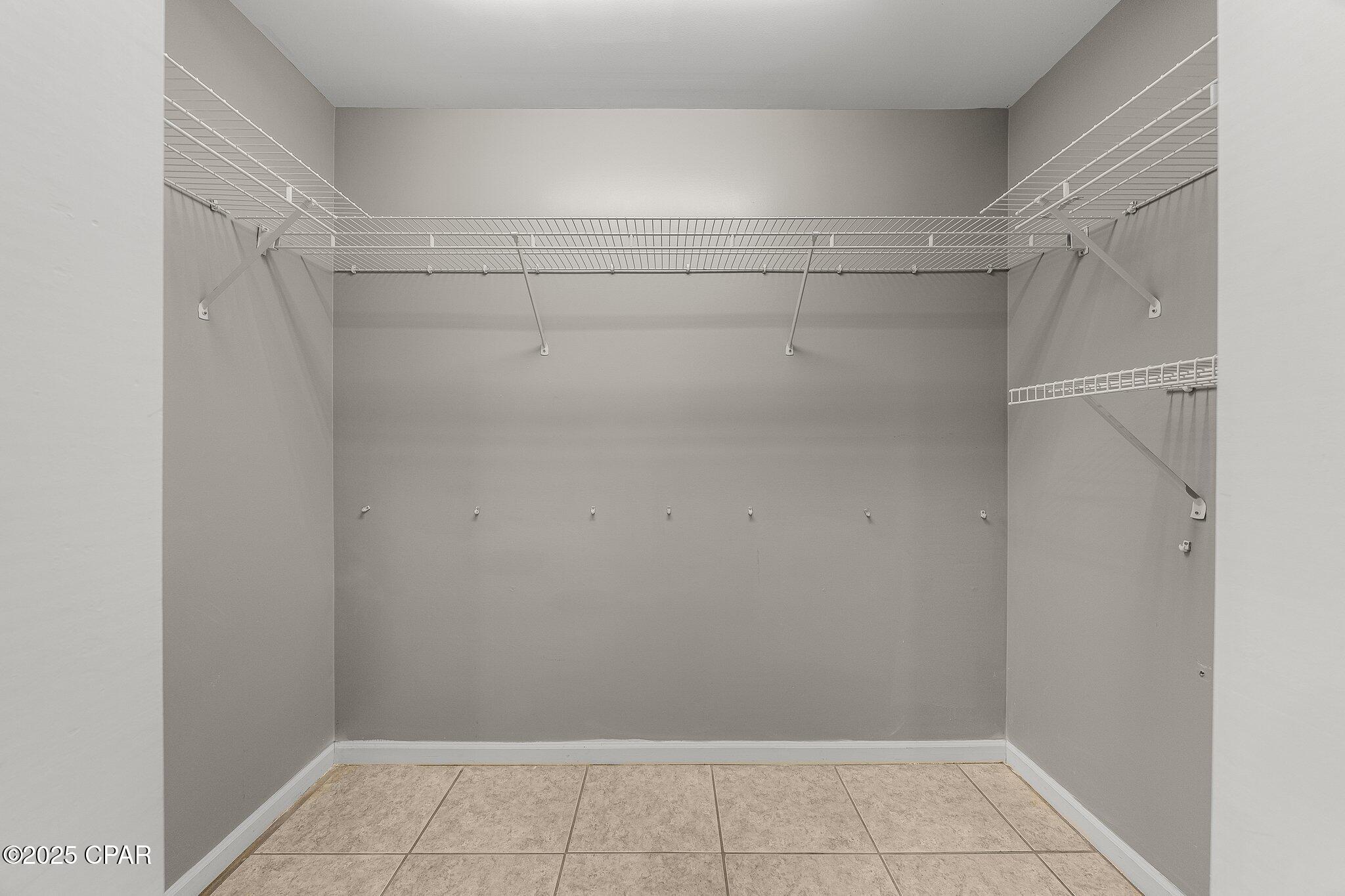 Image 12 For 2745 Ravenwood Court