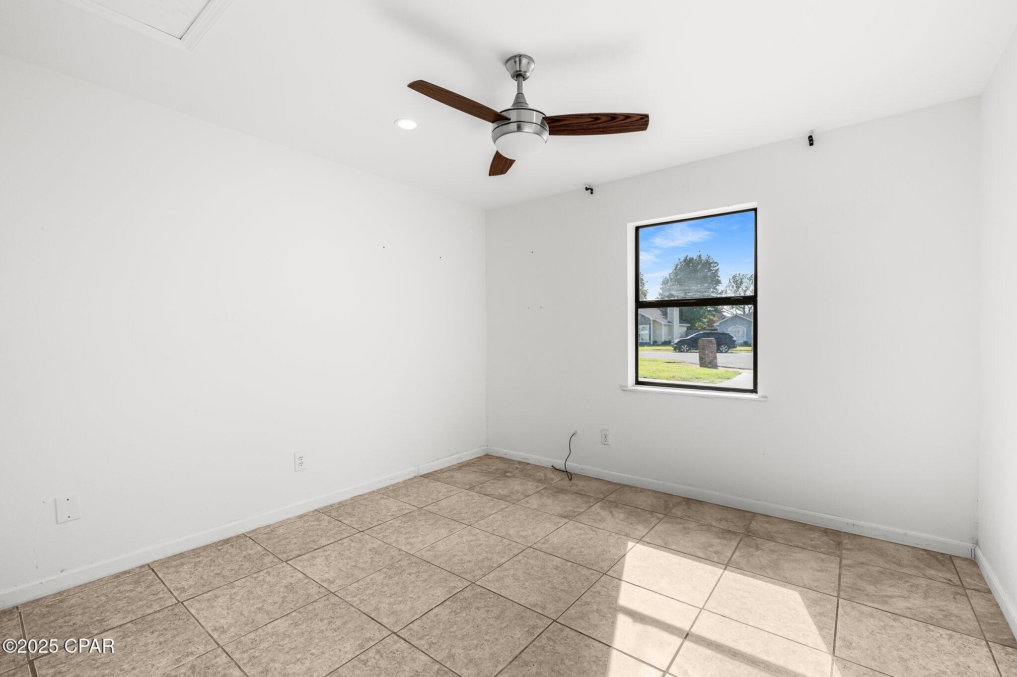 Image 18 For 2745 Ravenwood Court