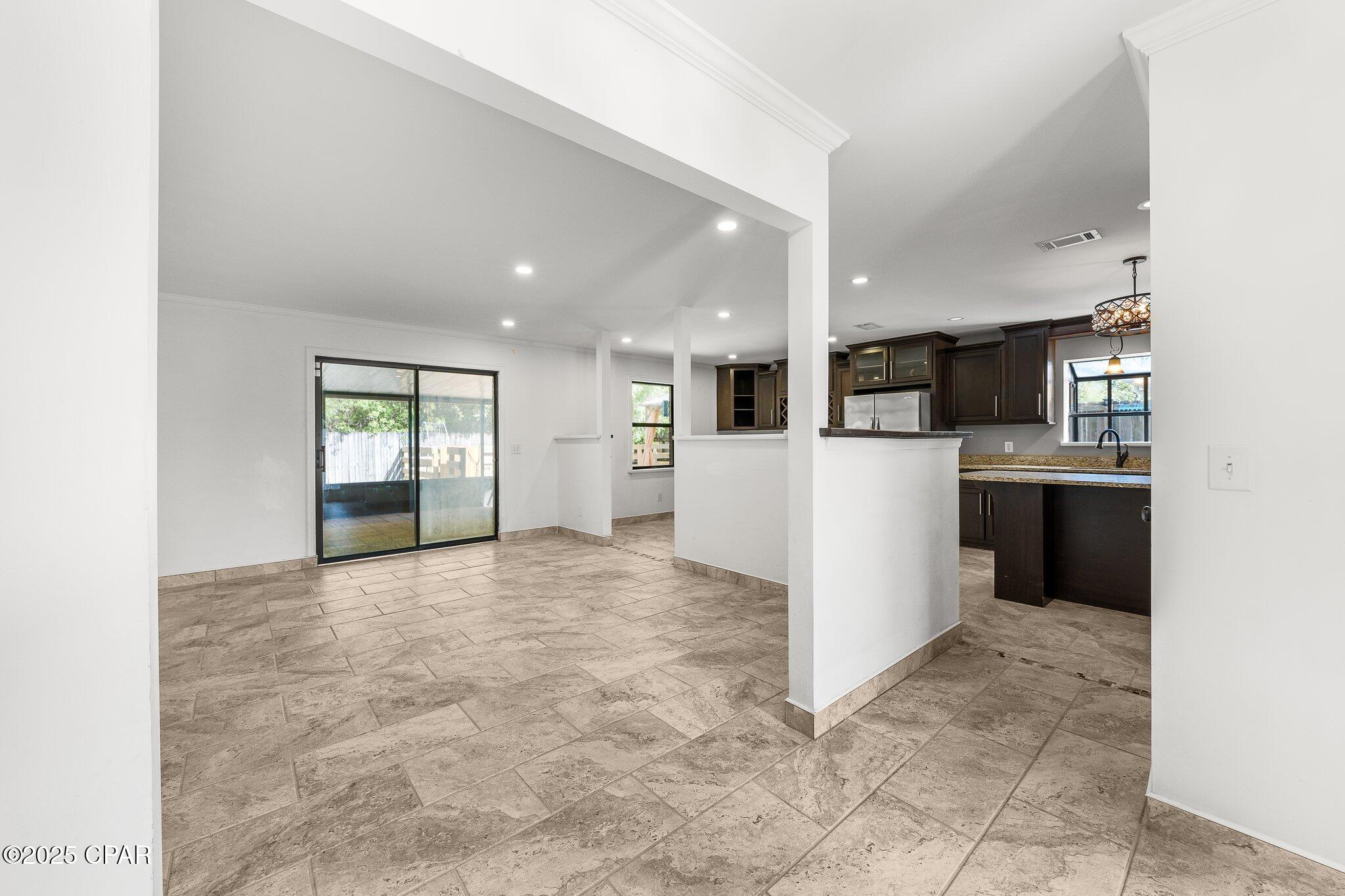 Image 6 For 2745 Ravenwood Court