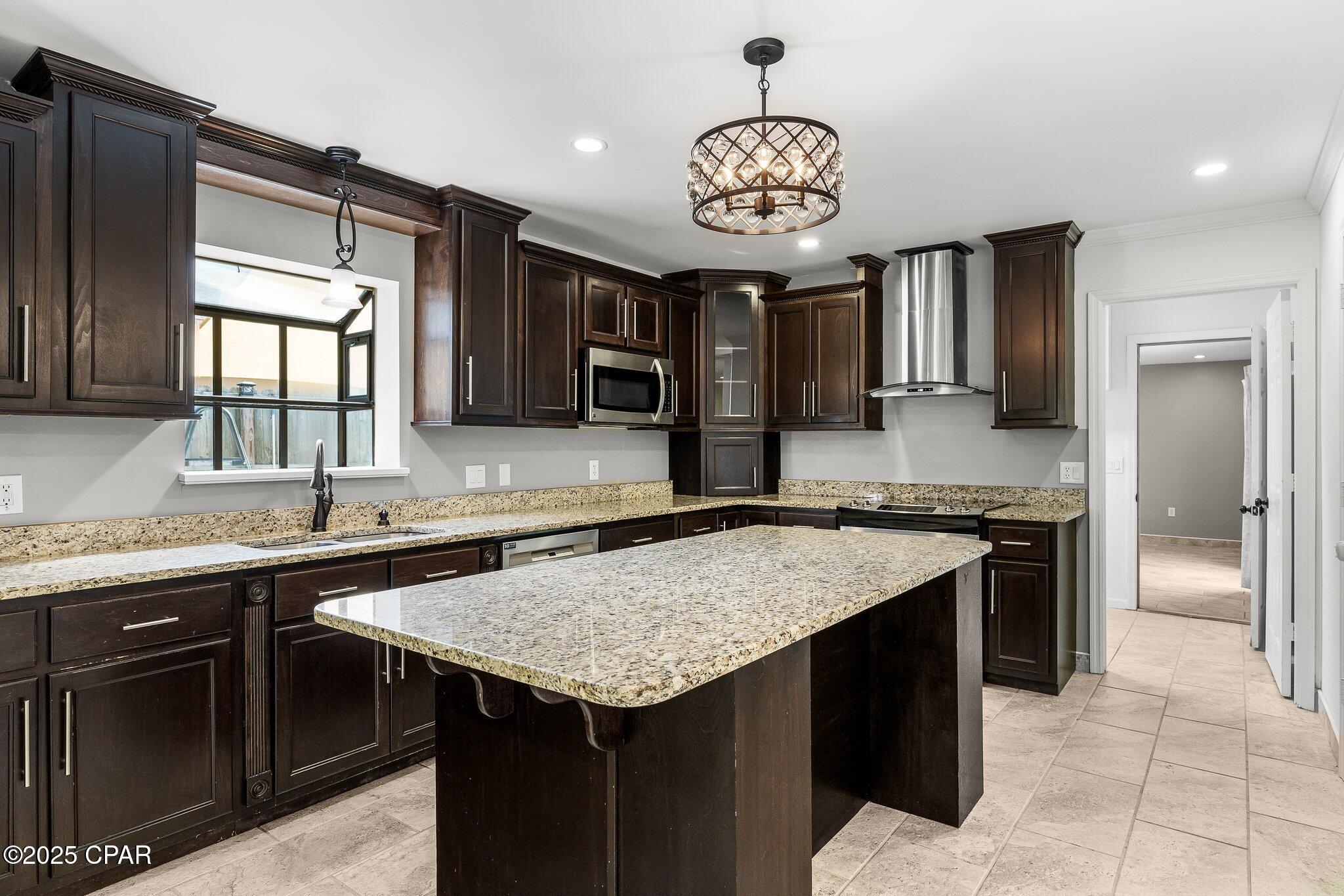 Image 7 For 2745 Ravenwood Court