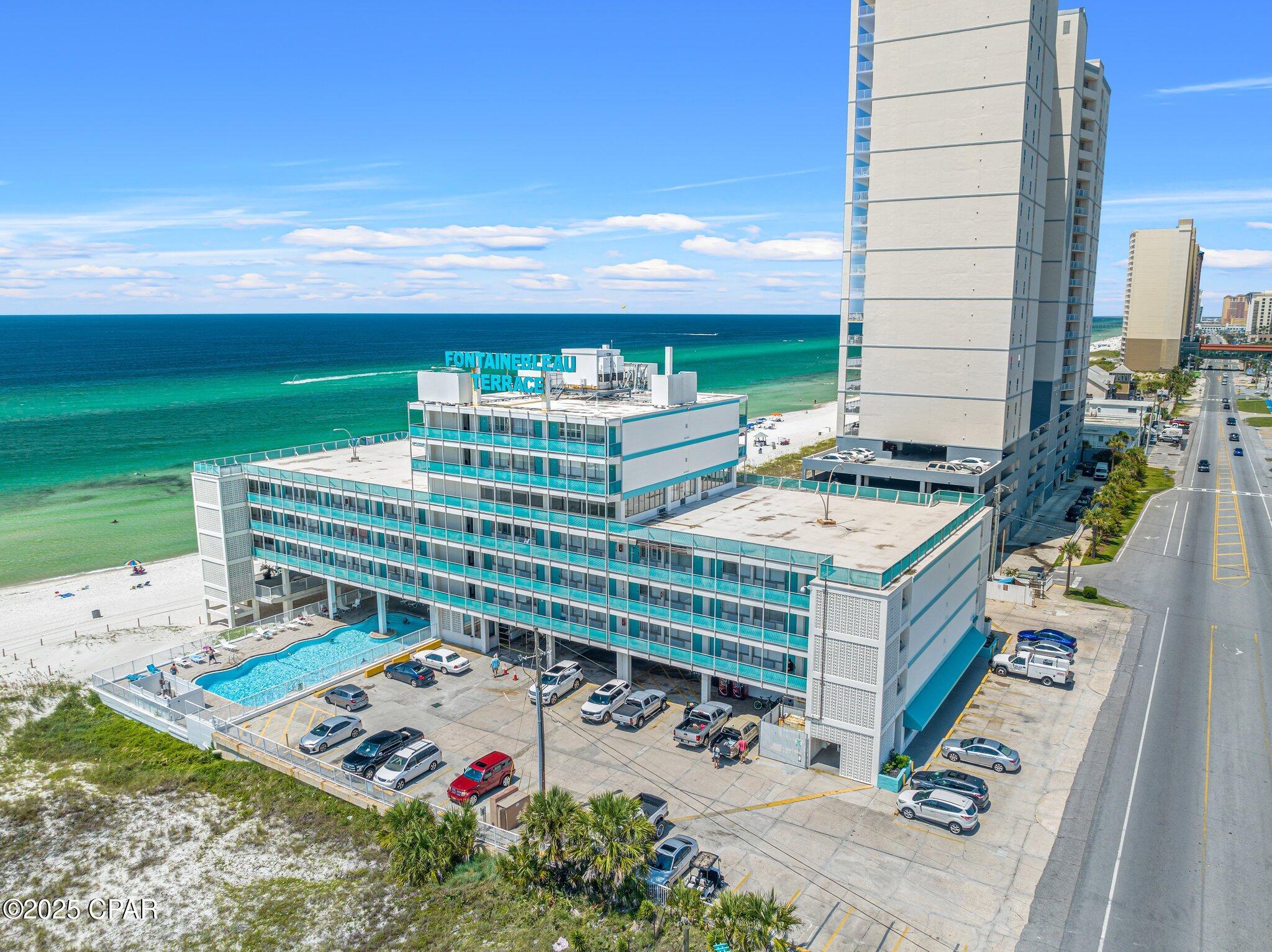 Listing photo id 23 for 14401 Front Beach Road 416