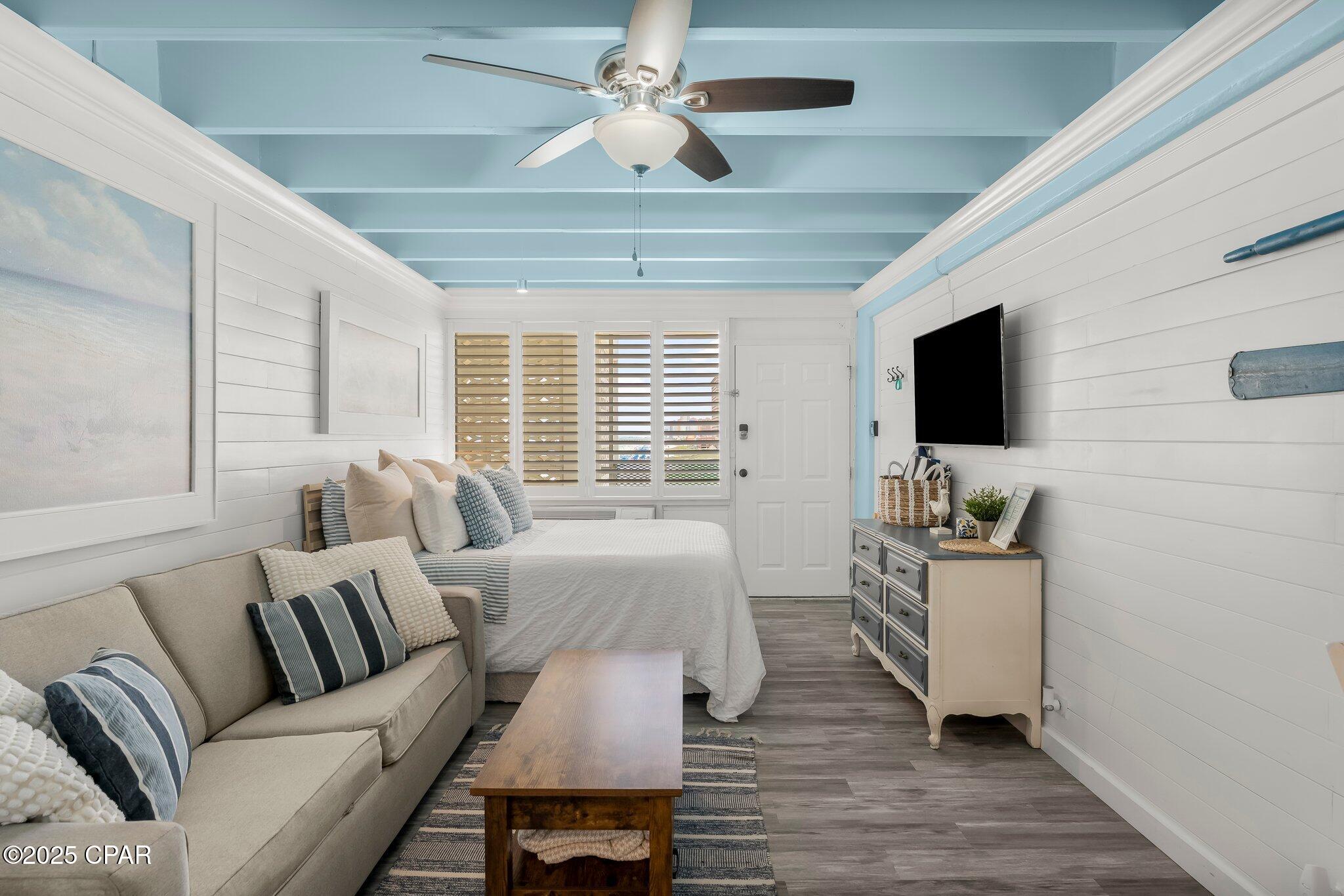 Listing photo id 9 for 14401 Front Beach Road 416