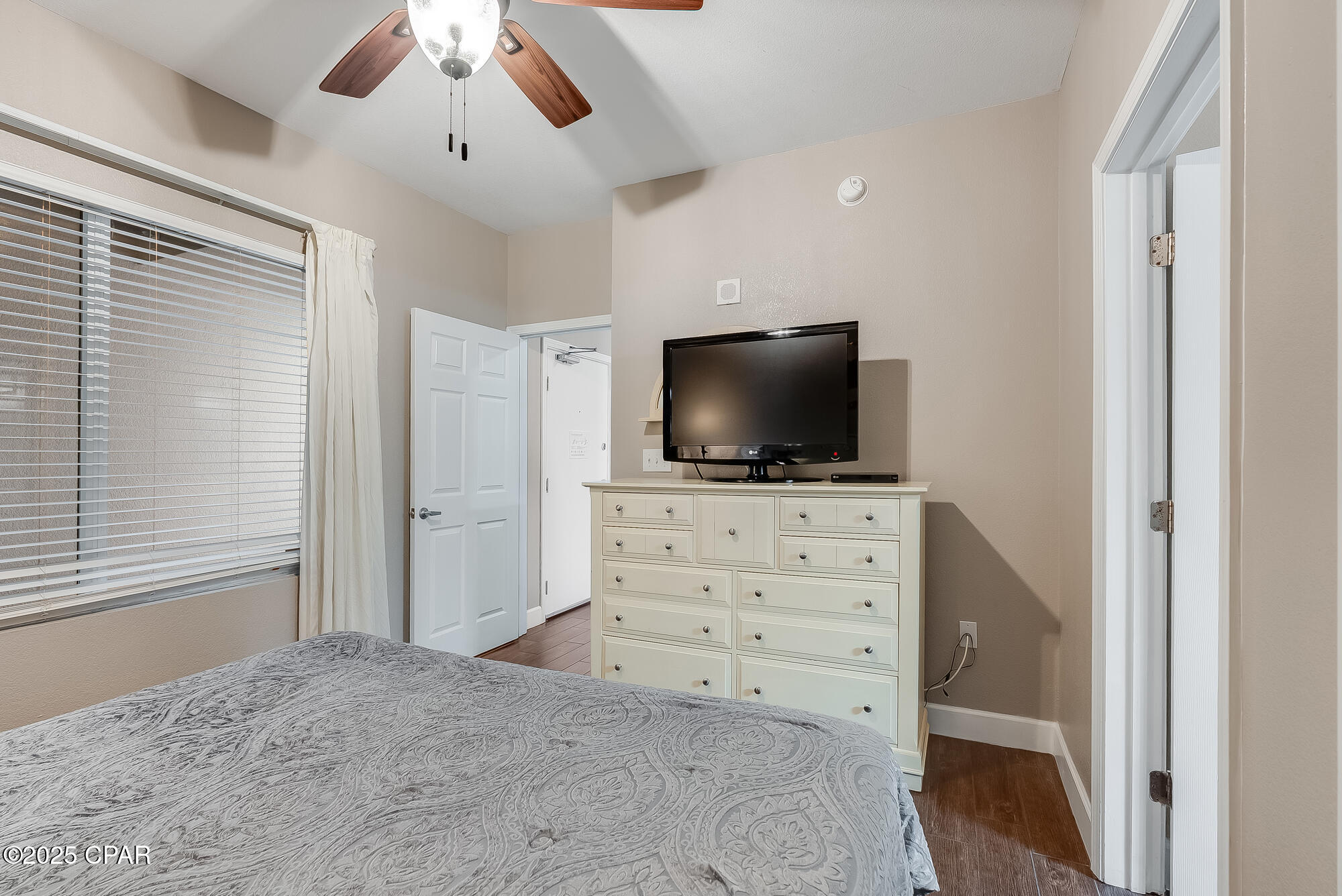 Image 10 For 16819 Front Beach Road 903