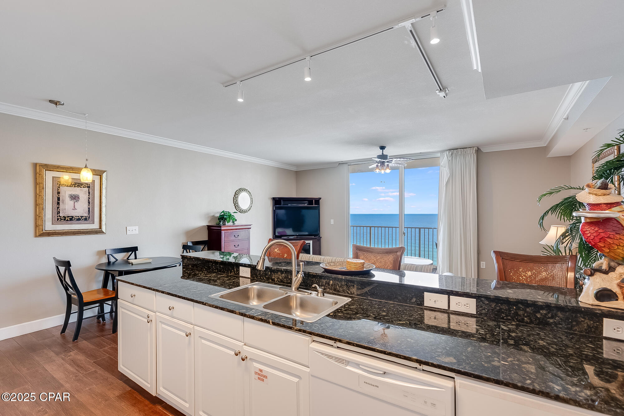 Image 4 For 16819 Front Beach Road 903